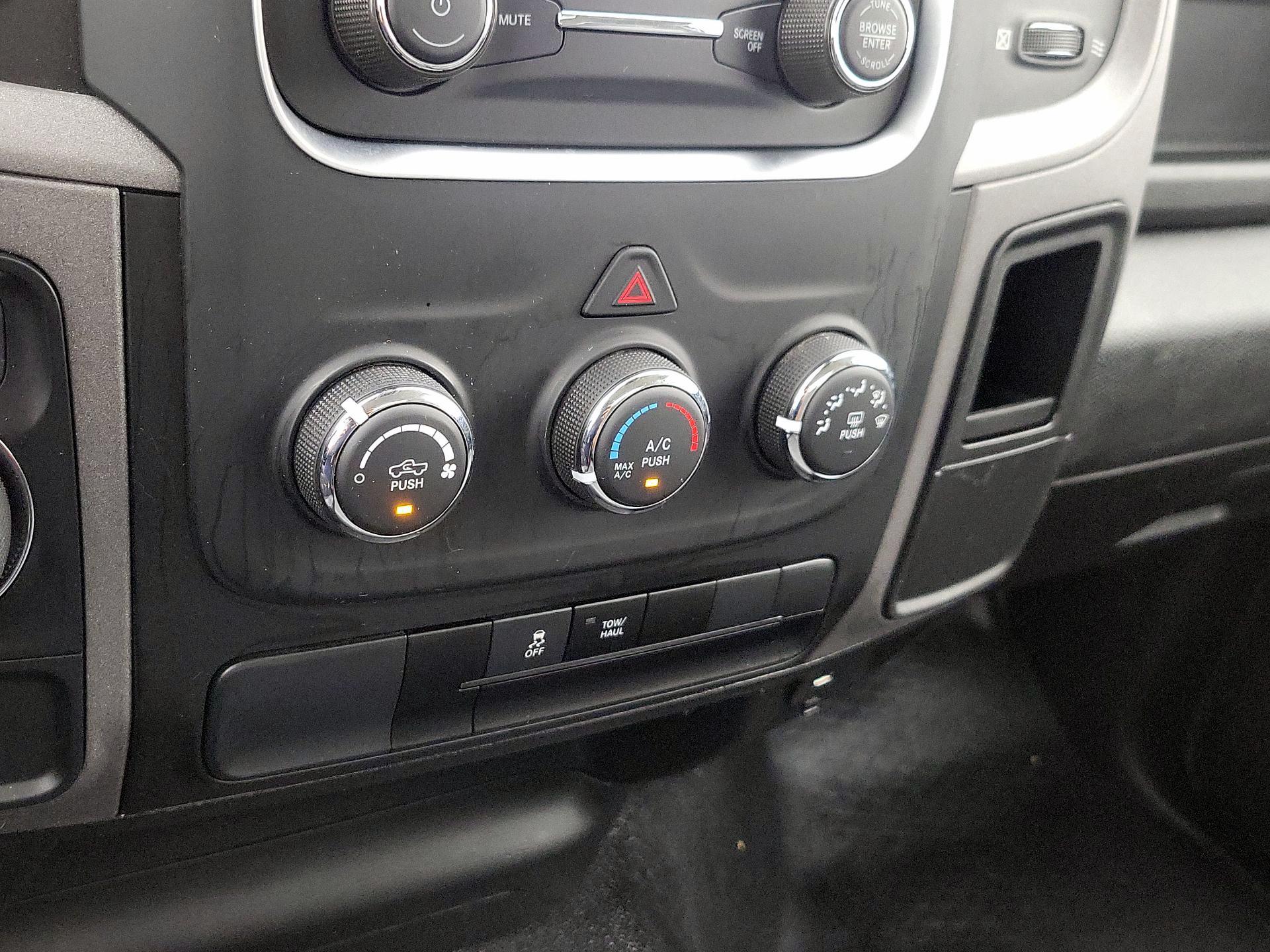 Thumbnail: 2023 RAM 1500 Classic - 16