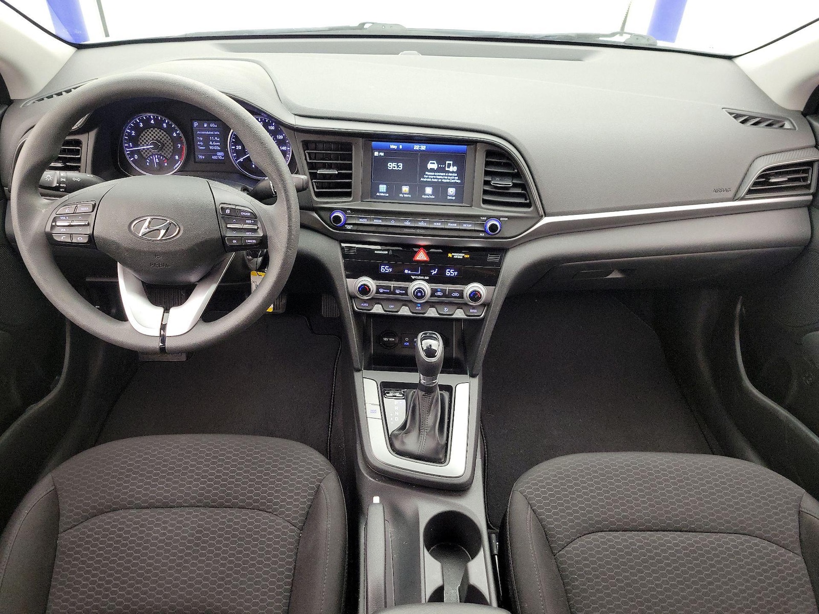 2020 Hyundai Elantra SEL - Photo 10