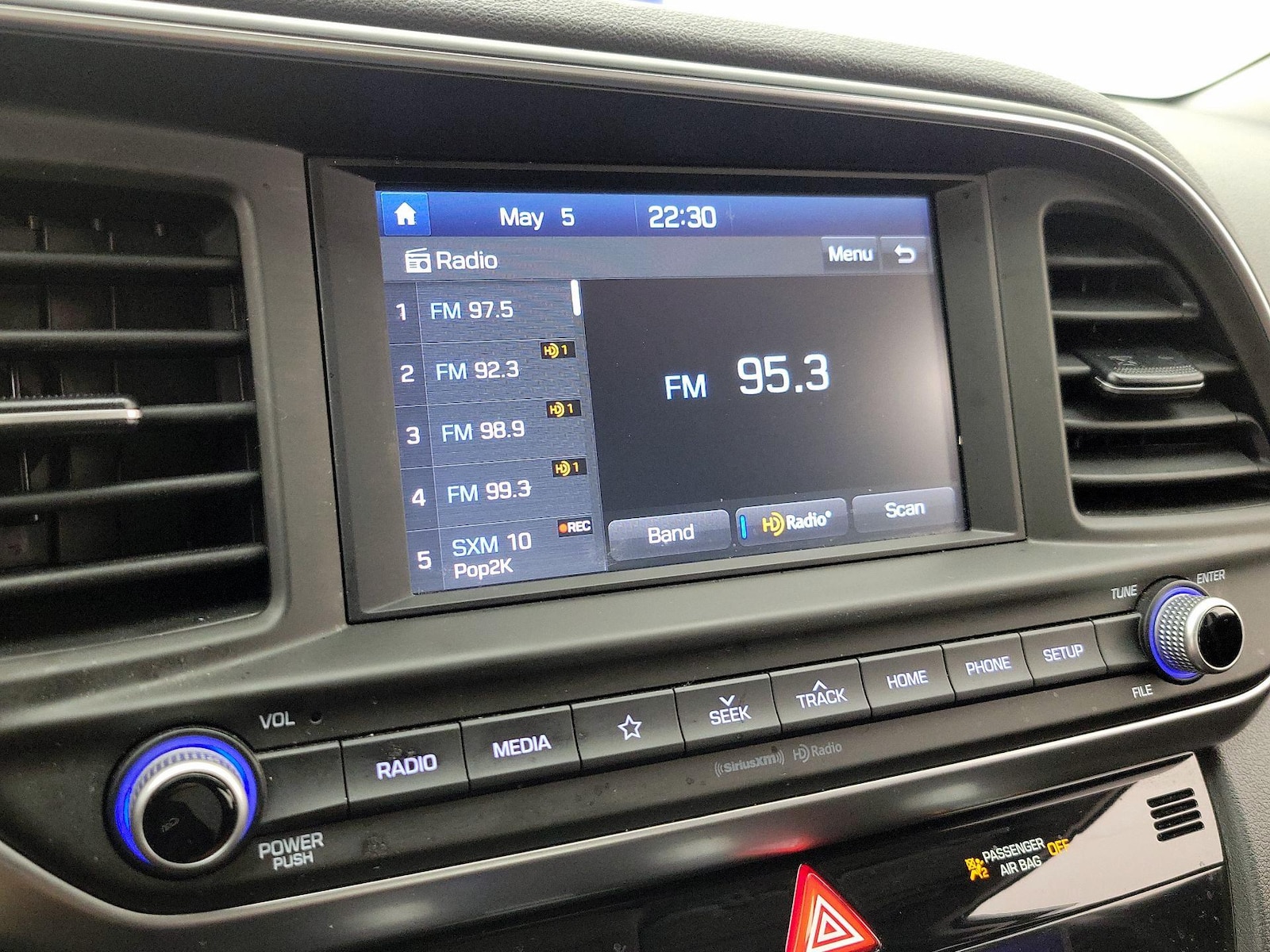 2020 Hyundai Elantra SEL - Photo 16
