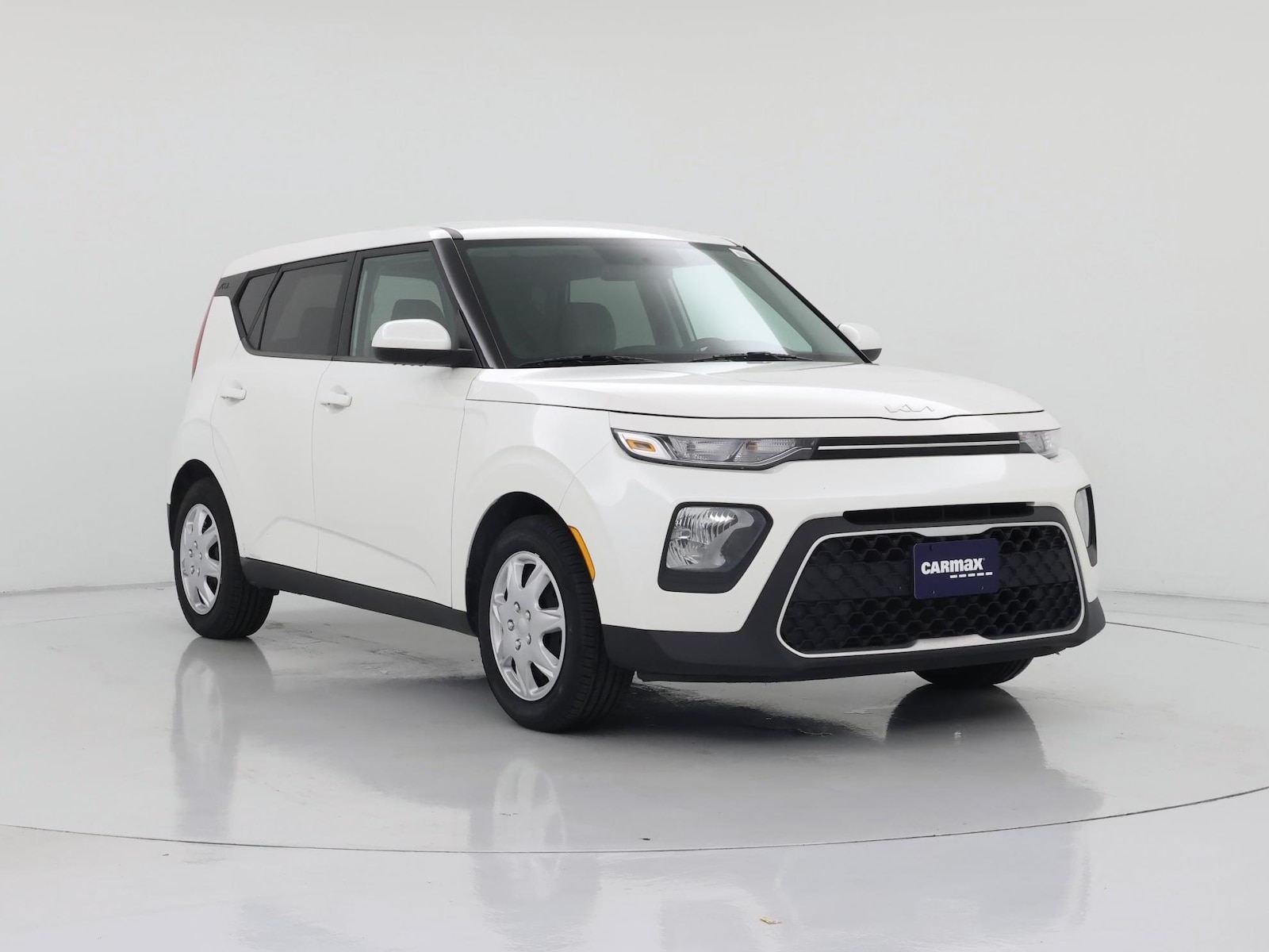 2022 Kia Soul LX - Photo 2