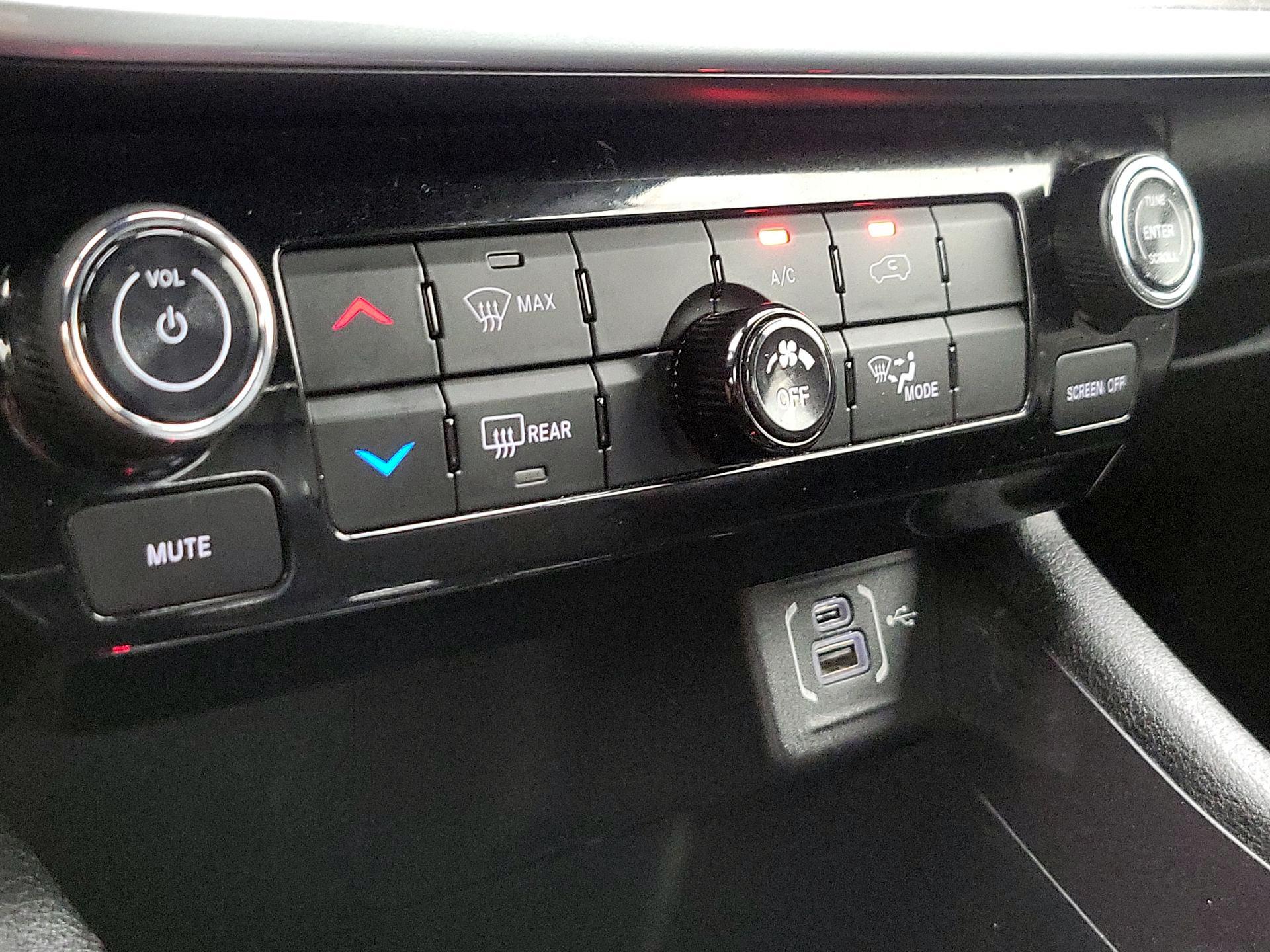 Thumbnail: 2023 Jeep Compass - 16