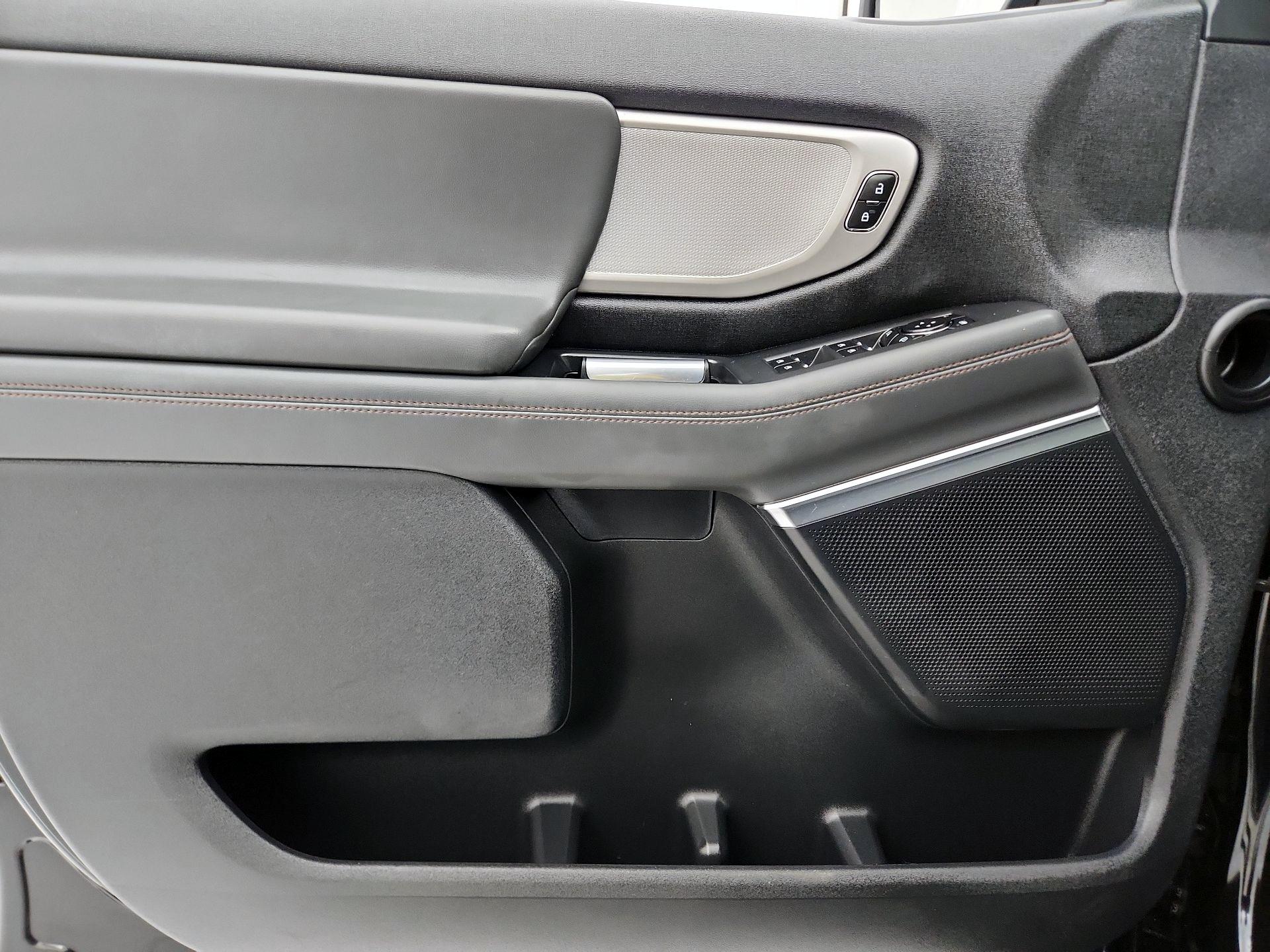 Thumbnail: 2025 Ford Expedition - 12