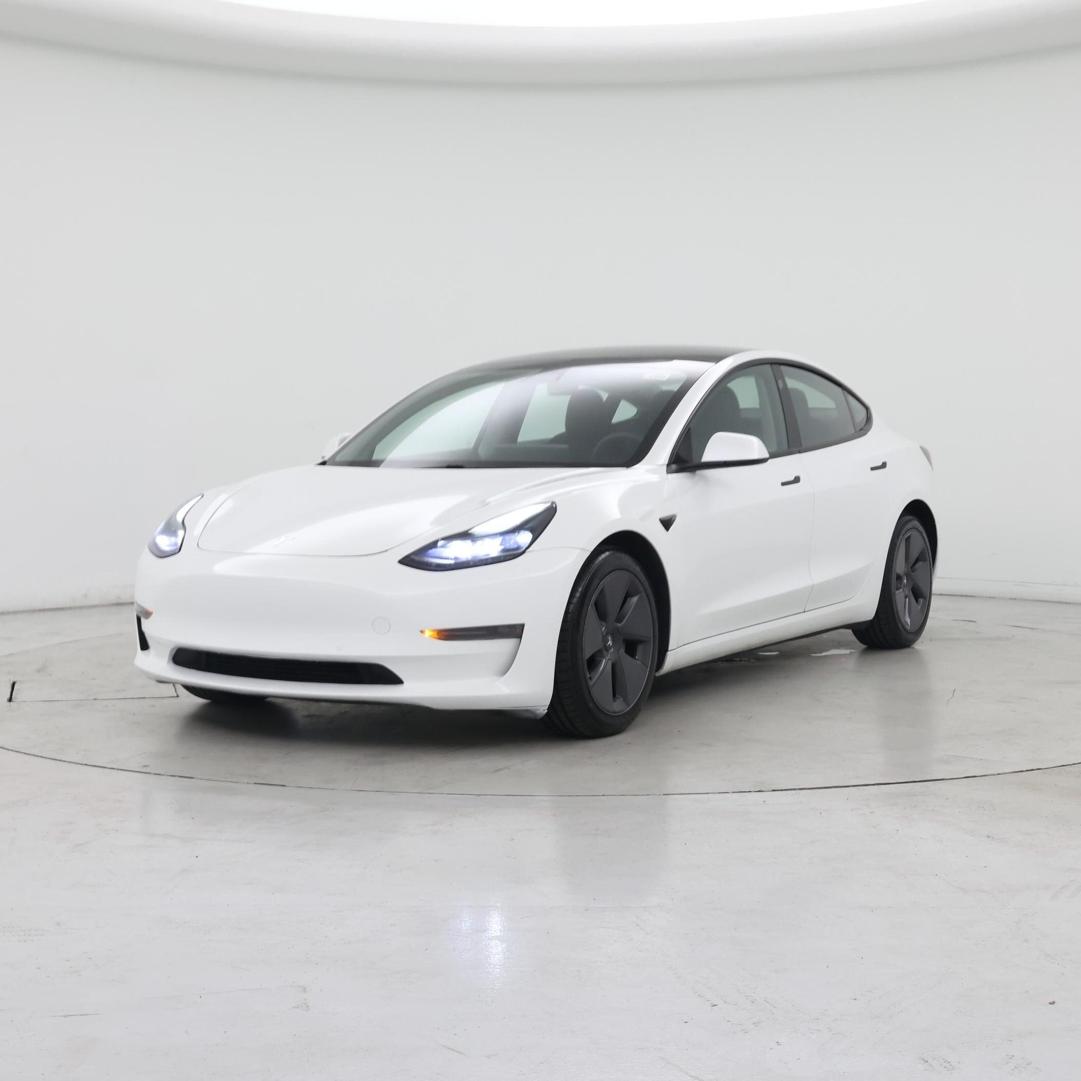 Thumbnail: 2021 Tesla Model 3 - 4