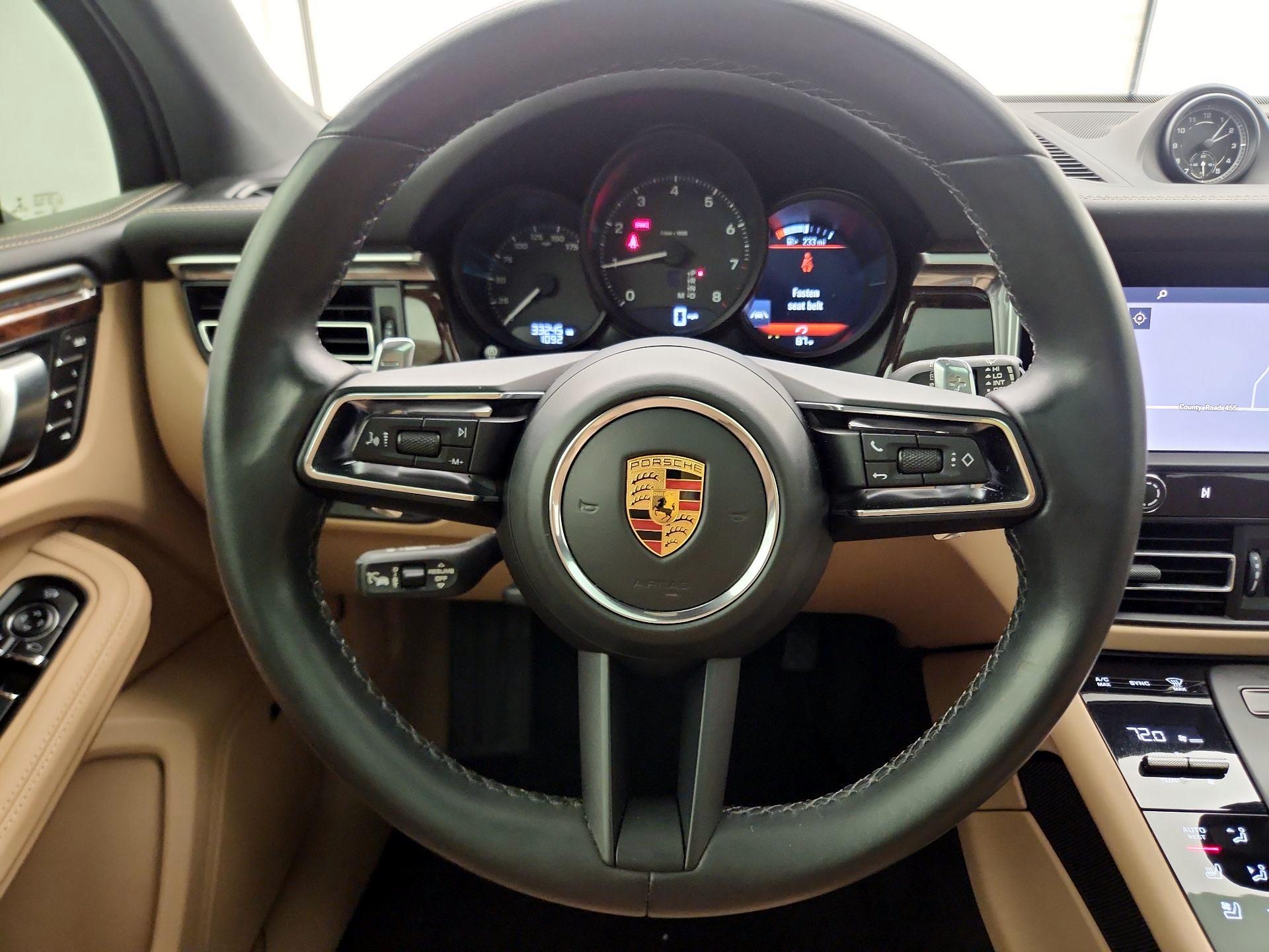 Thumbnail: 2022 Porsche Macan - 10