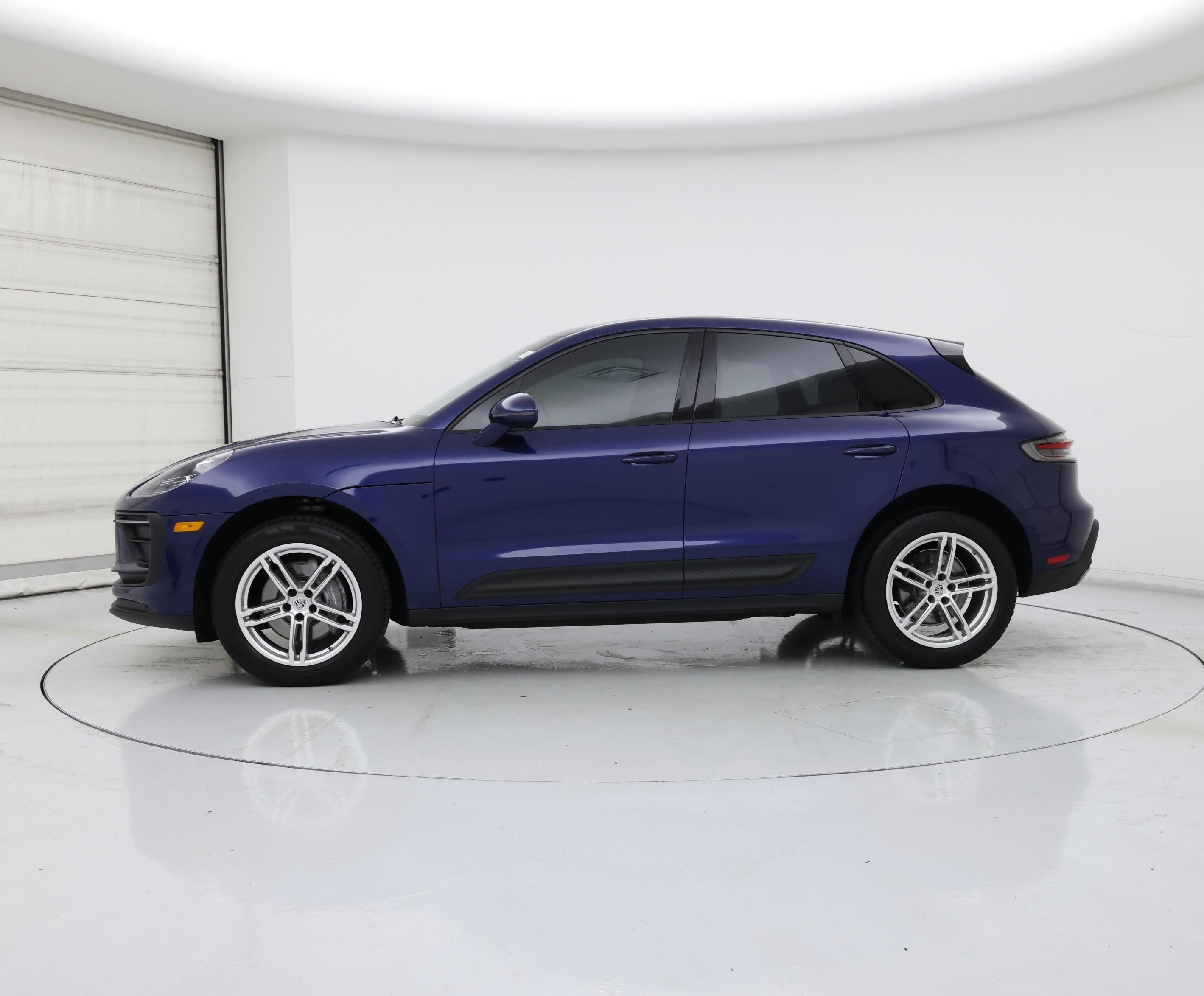 Thumbnail: 2022 Porsche Macan - 3