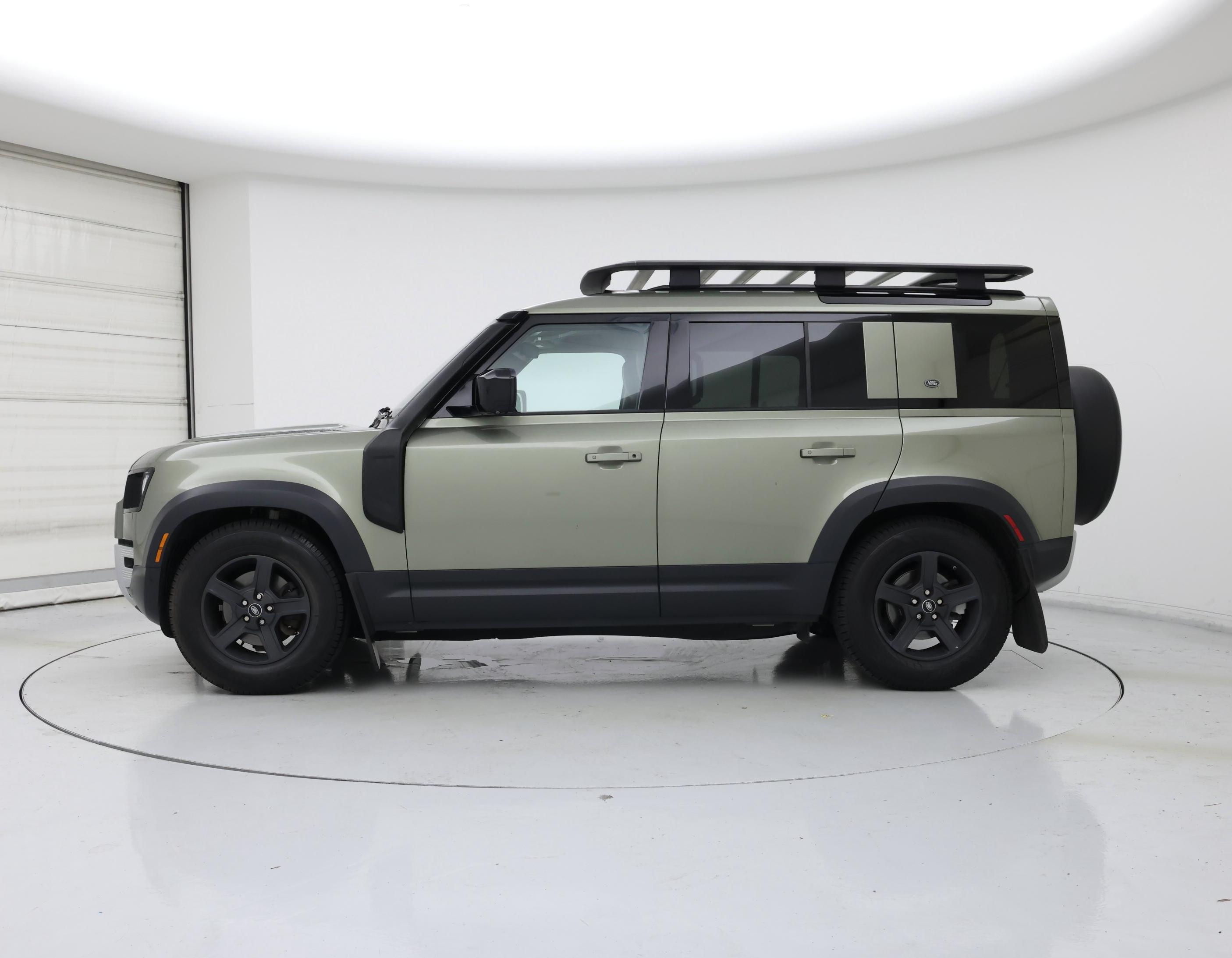Thumbnail: 2020 Land Rover Defender - 3