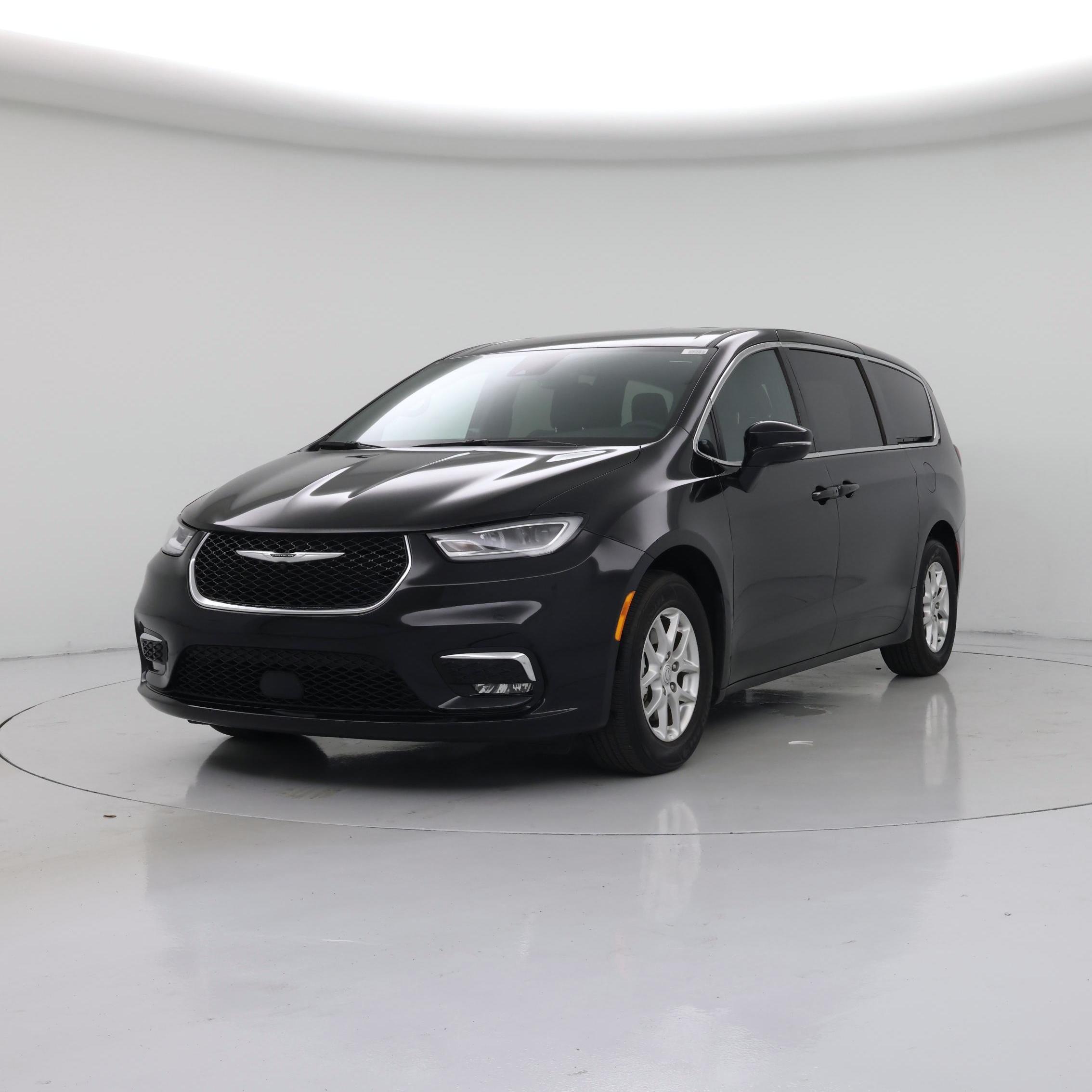 Thumbnail: 2025 Chrysler Pacifica - 4