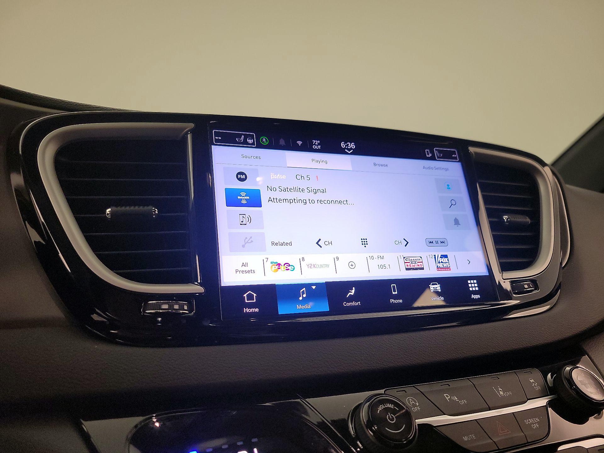 Thumbnail: 2025 Chrysler Pacifica - 15
