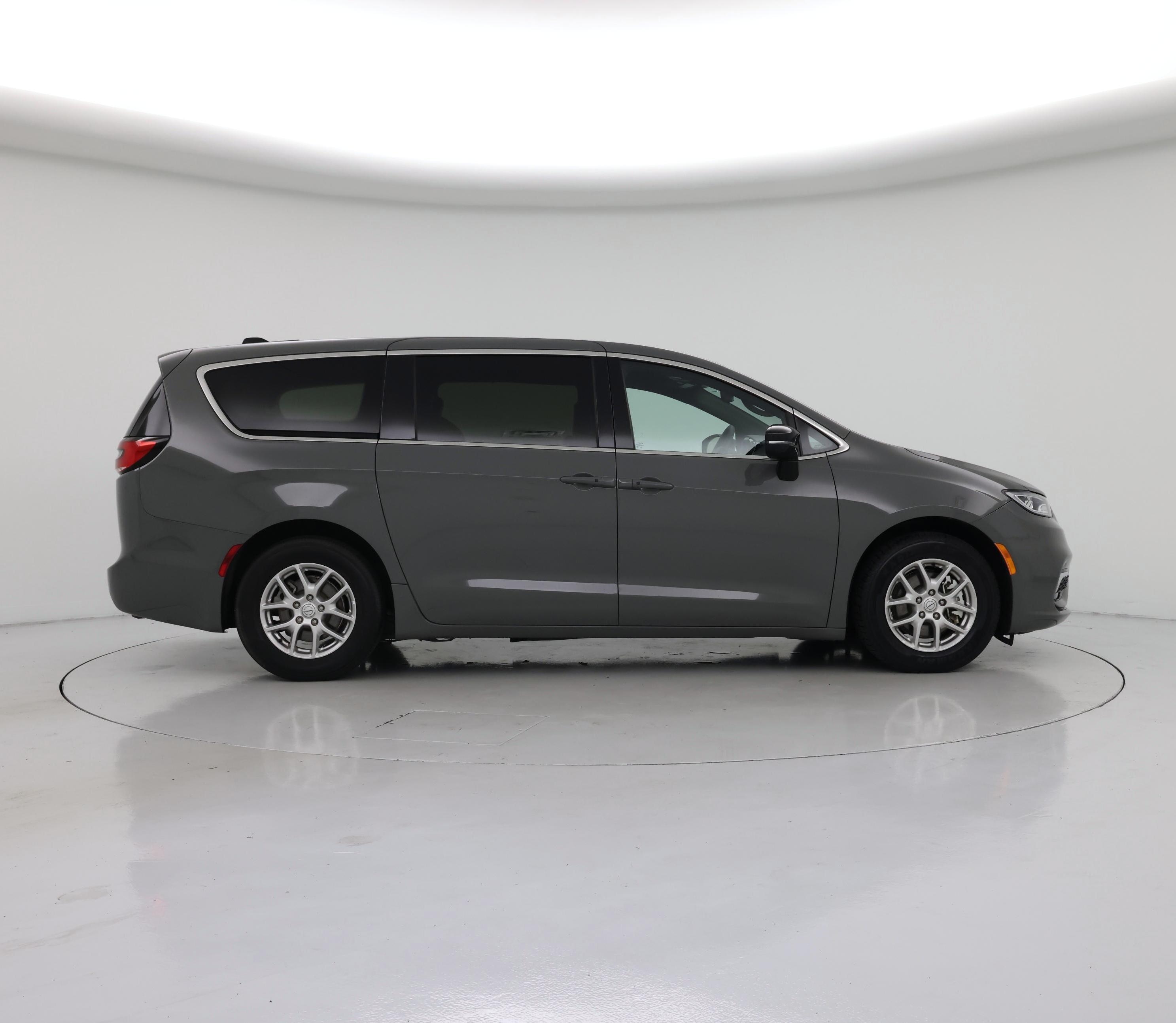 Thumbnail: 2025 Chrysler Pacifica - 7