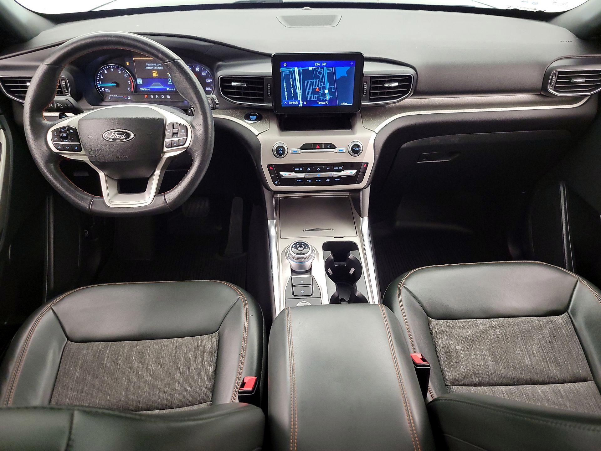 Thumbnail: 2022 Ford Explorer - 9