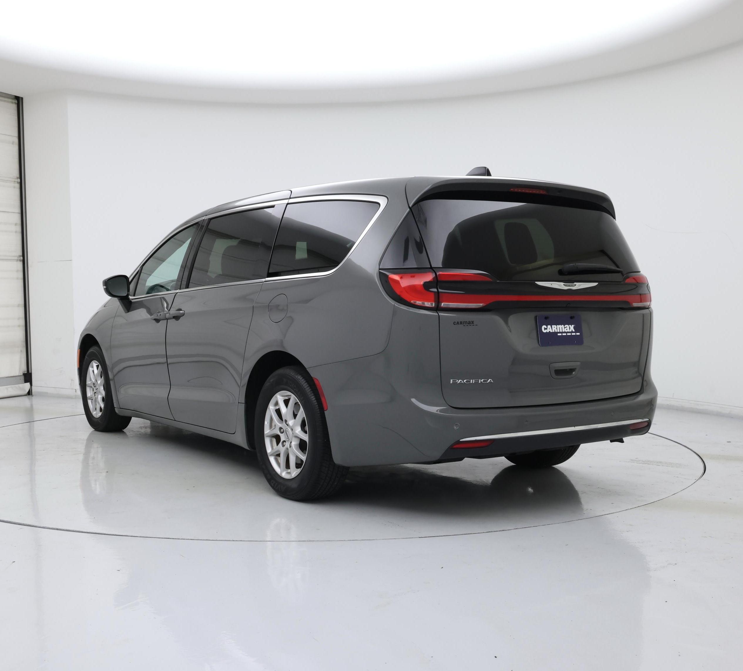 Thumbnail: 2025 Chrysler Pacifica - 2