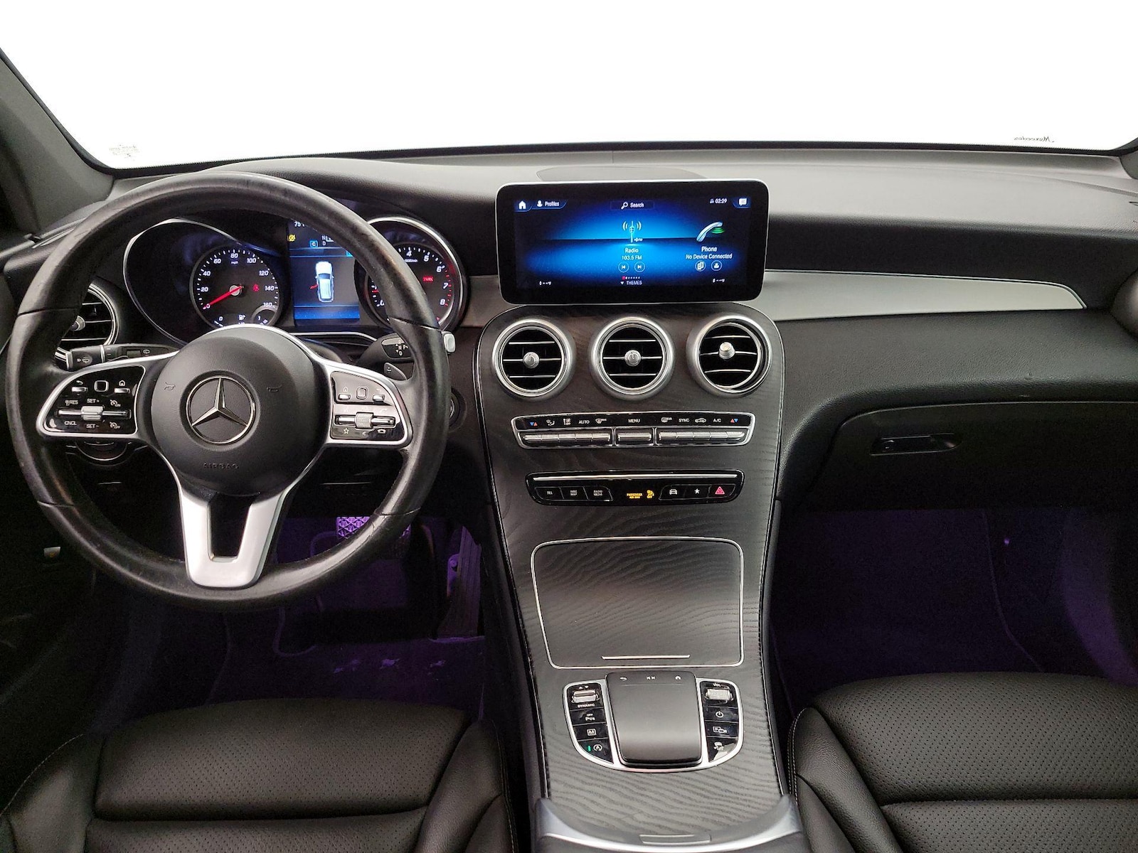 2022 Mercedes-Benz GLC GLC300 - Photo 10