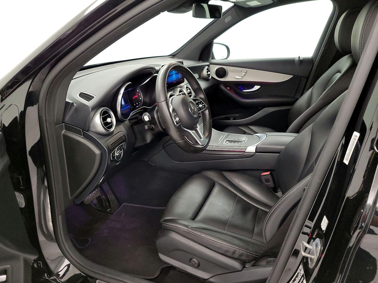2022 Mercedes-Benz GLC GLC300 - Photo 12
