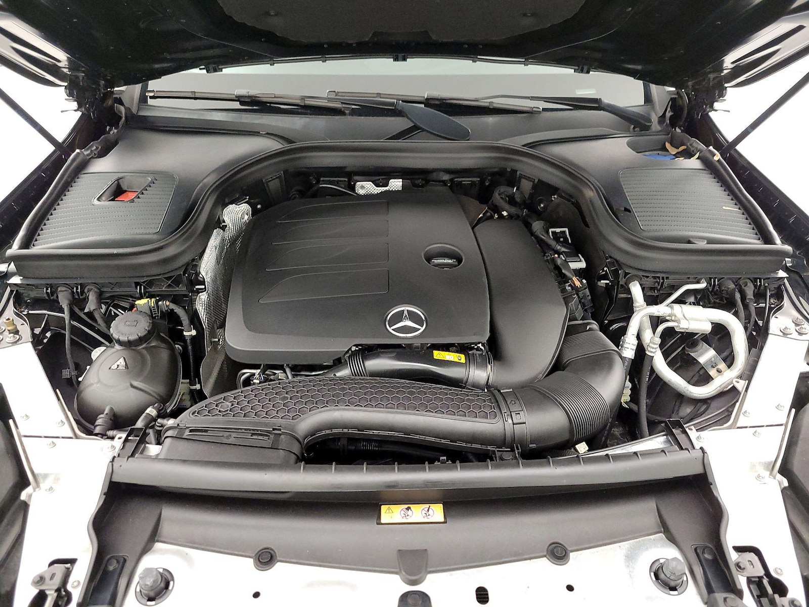 2022 Mercedes-Benz GLC GLC300 - Photo 22