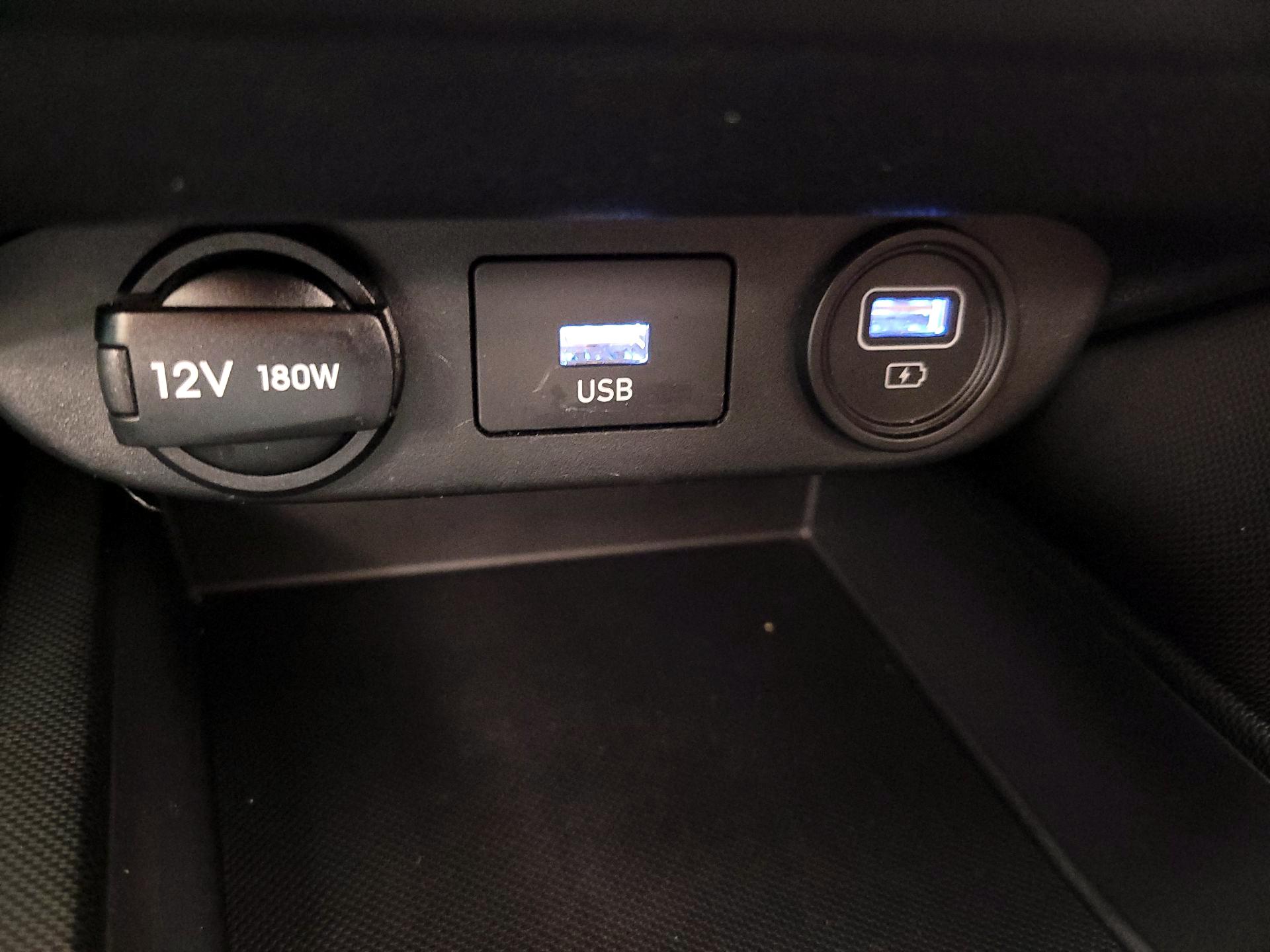 Thumbnail: 2021 Hyundai Elantra - 18