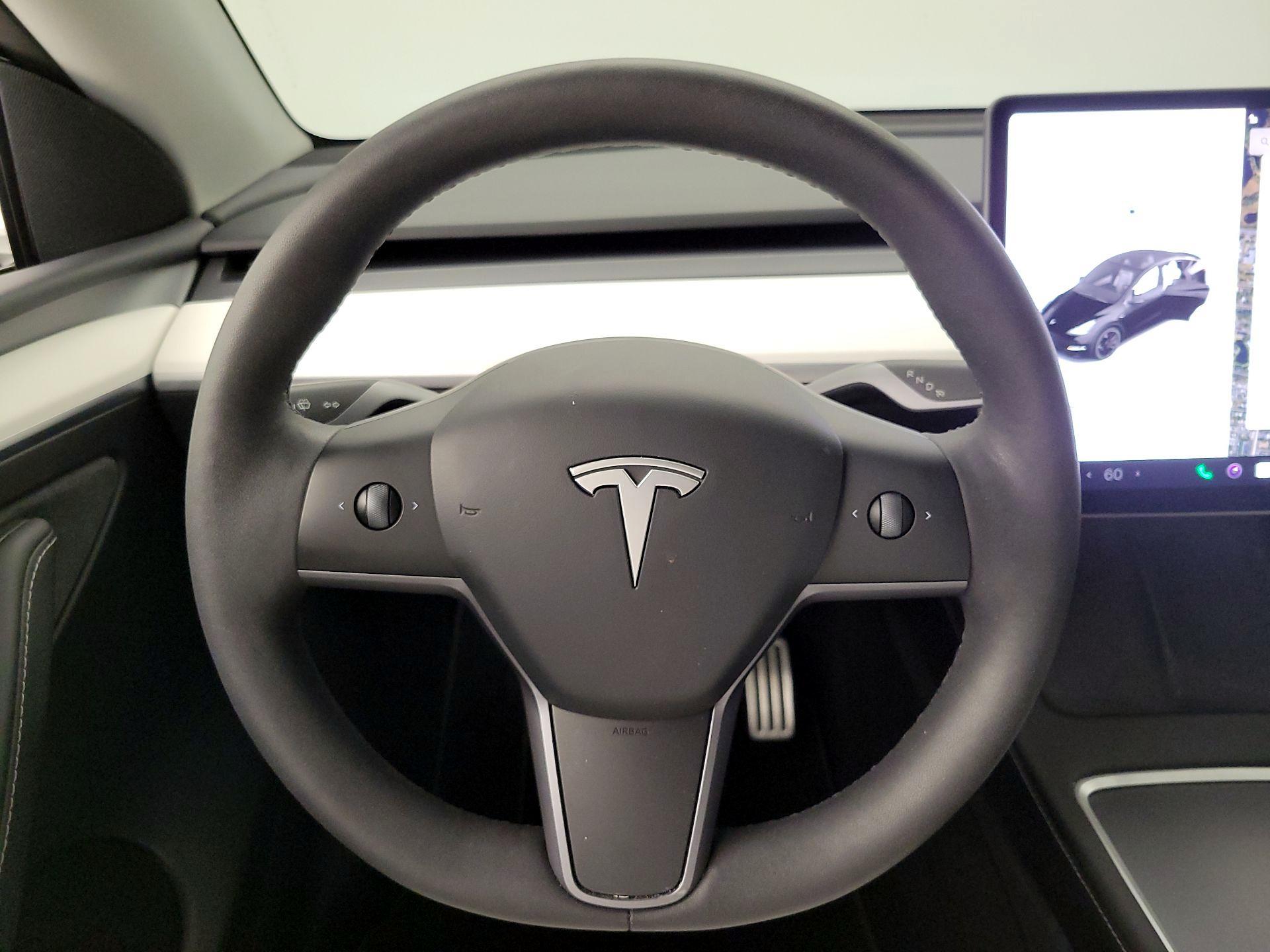 Thumbnail: 2023 Tesla Model Y - 10