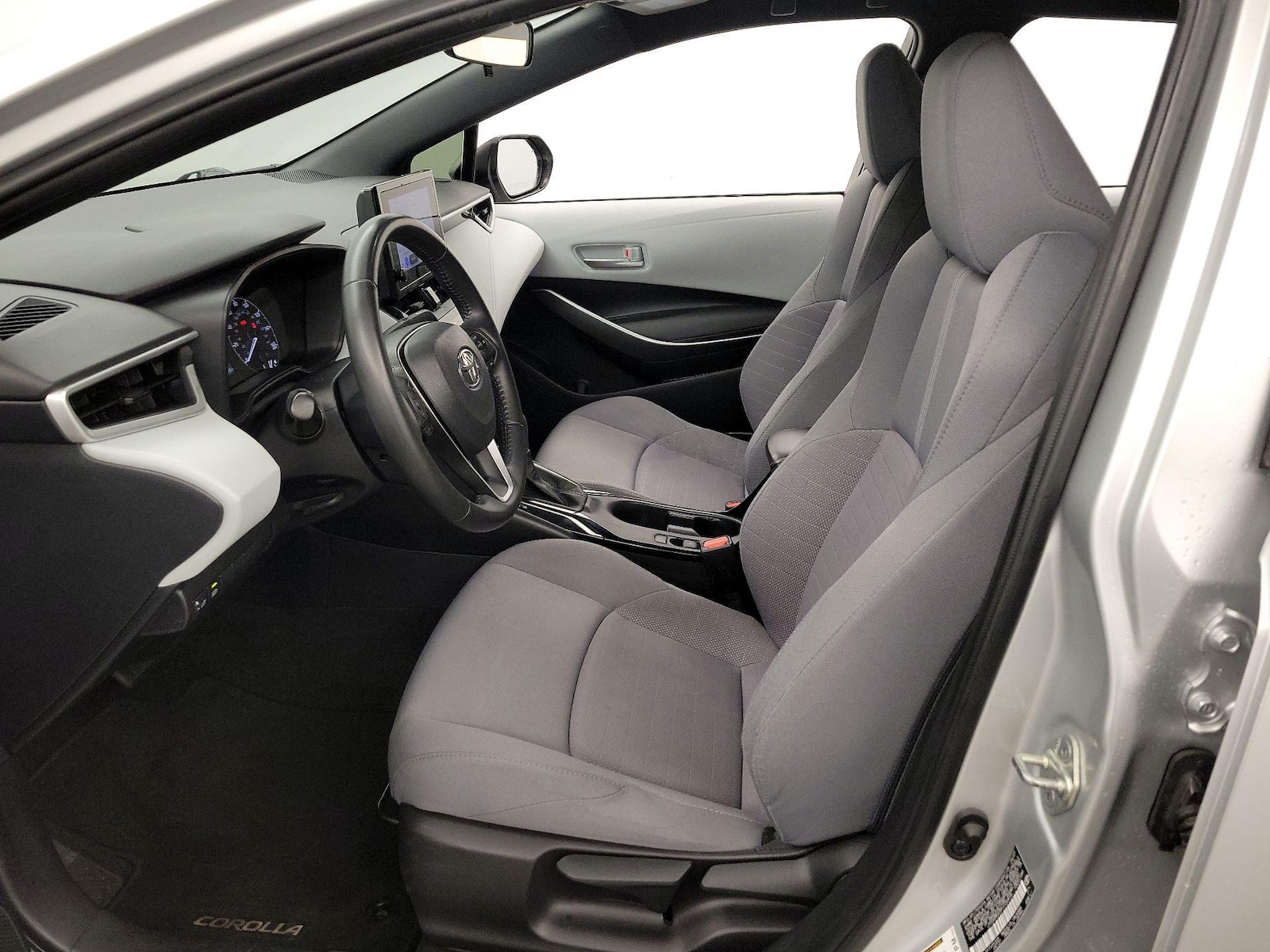 2023 Toyota Corolla SE - Photo 12