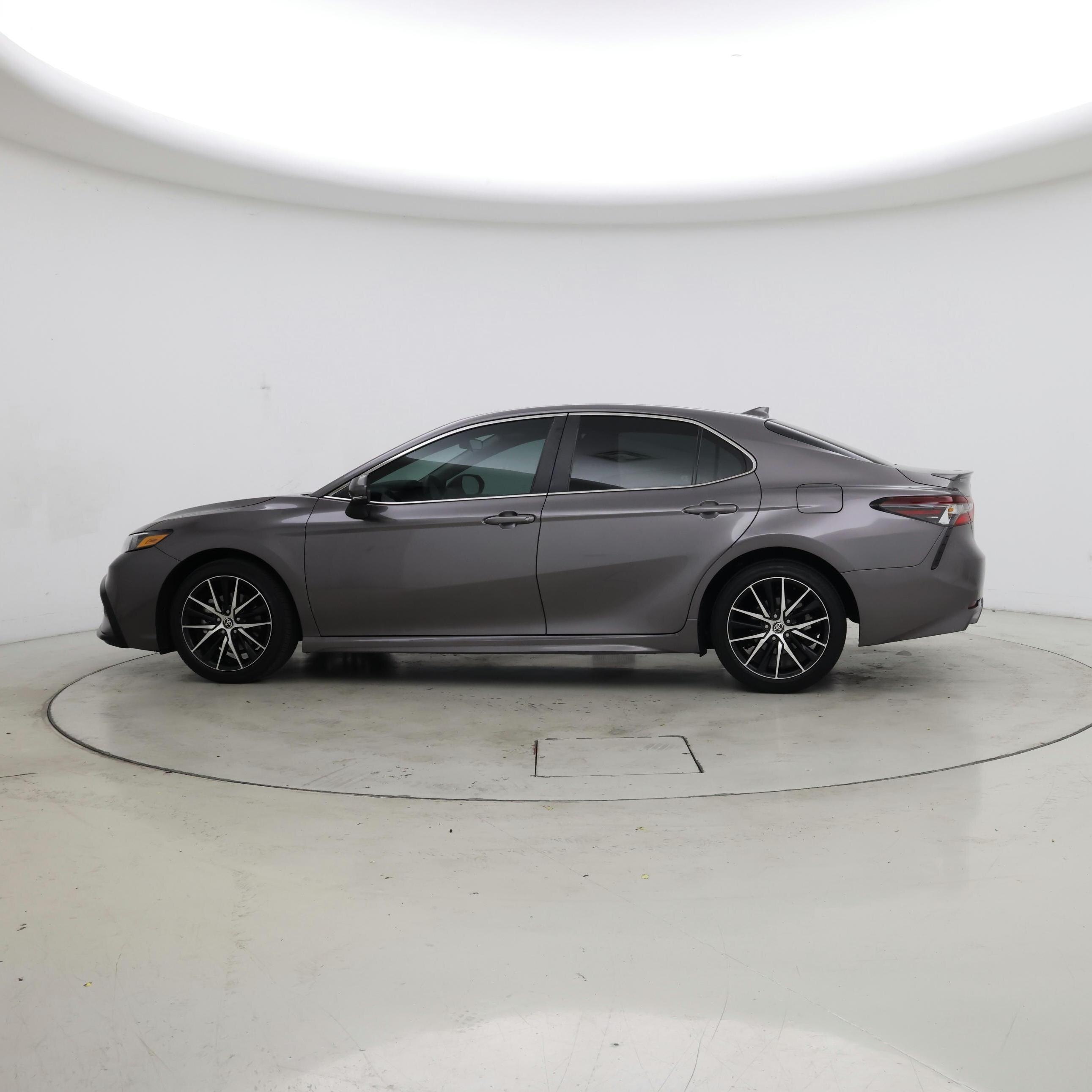Thumbnail: 2023 Toyota Camry - 3