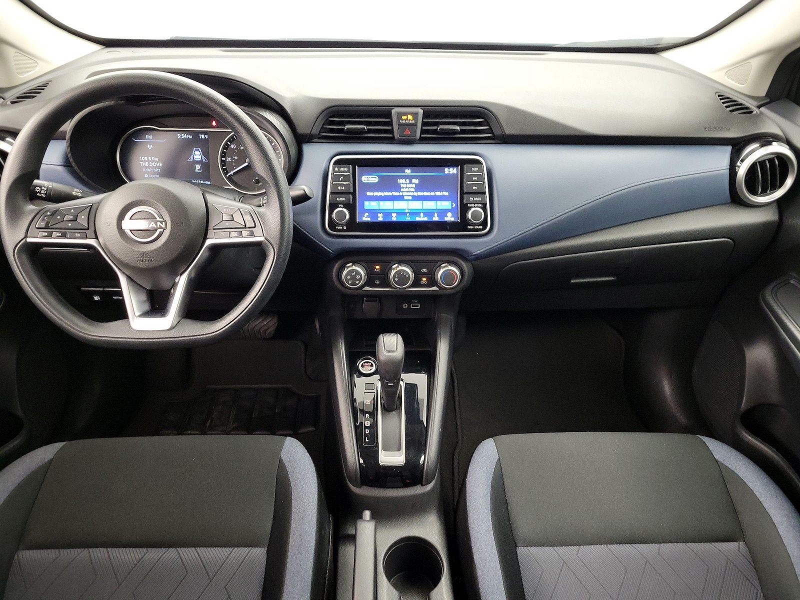 2025 Nissan Versa Sedan SV - Photo 10