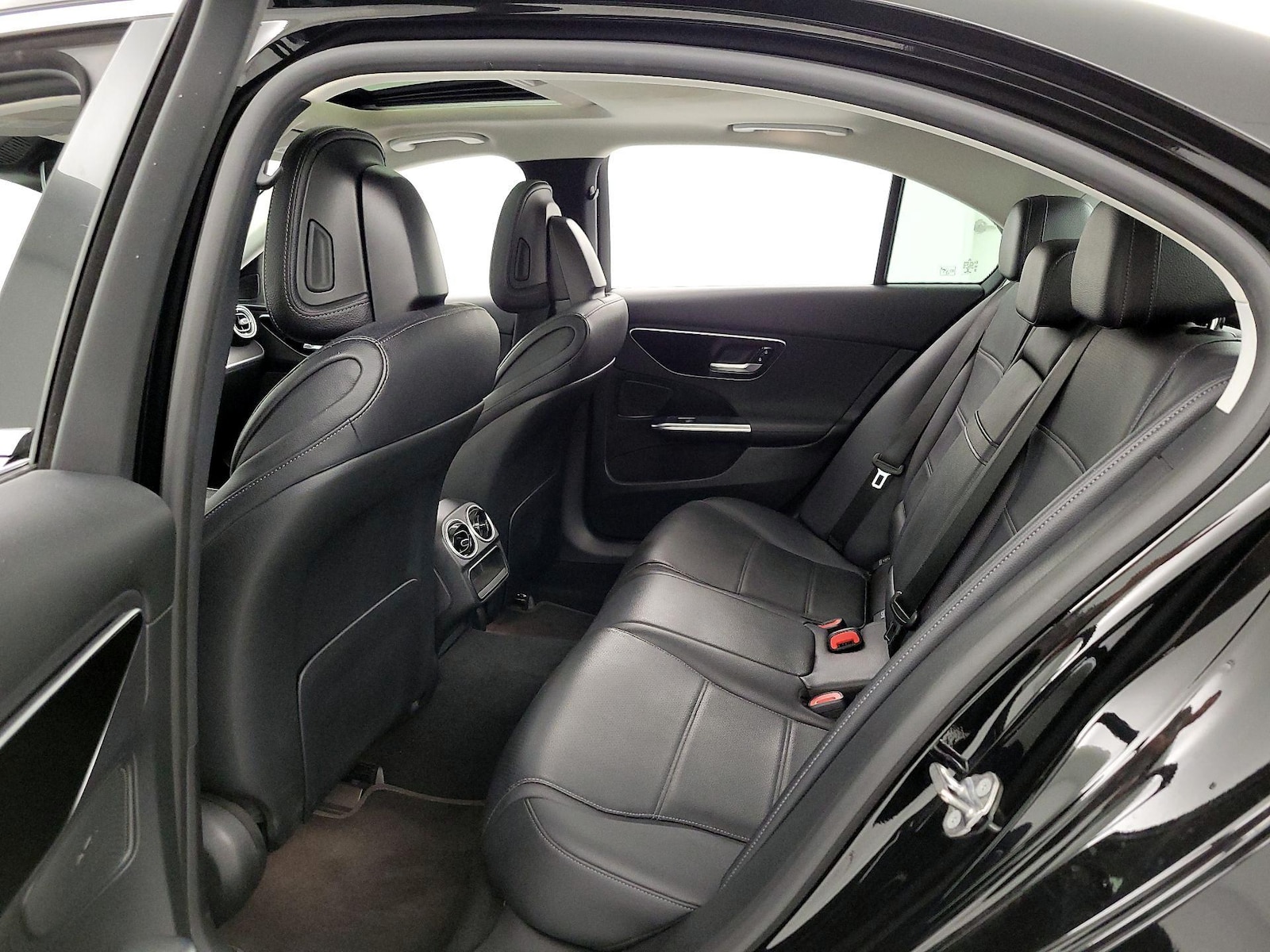 2022 Mercedes-Benz C-Class Sedan C 300 - Photo 21