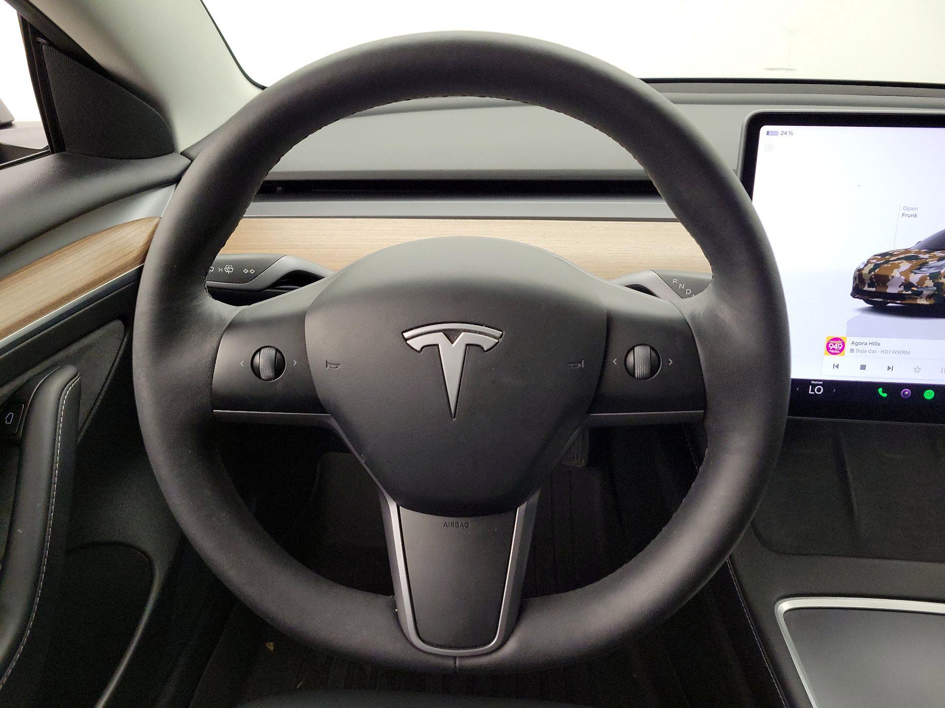 Thumbnail: 2022 Tesla Model 3 - 10
