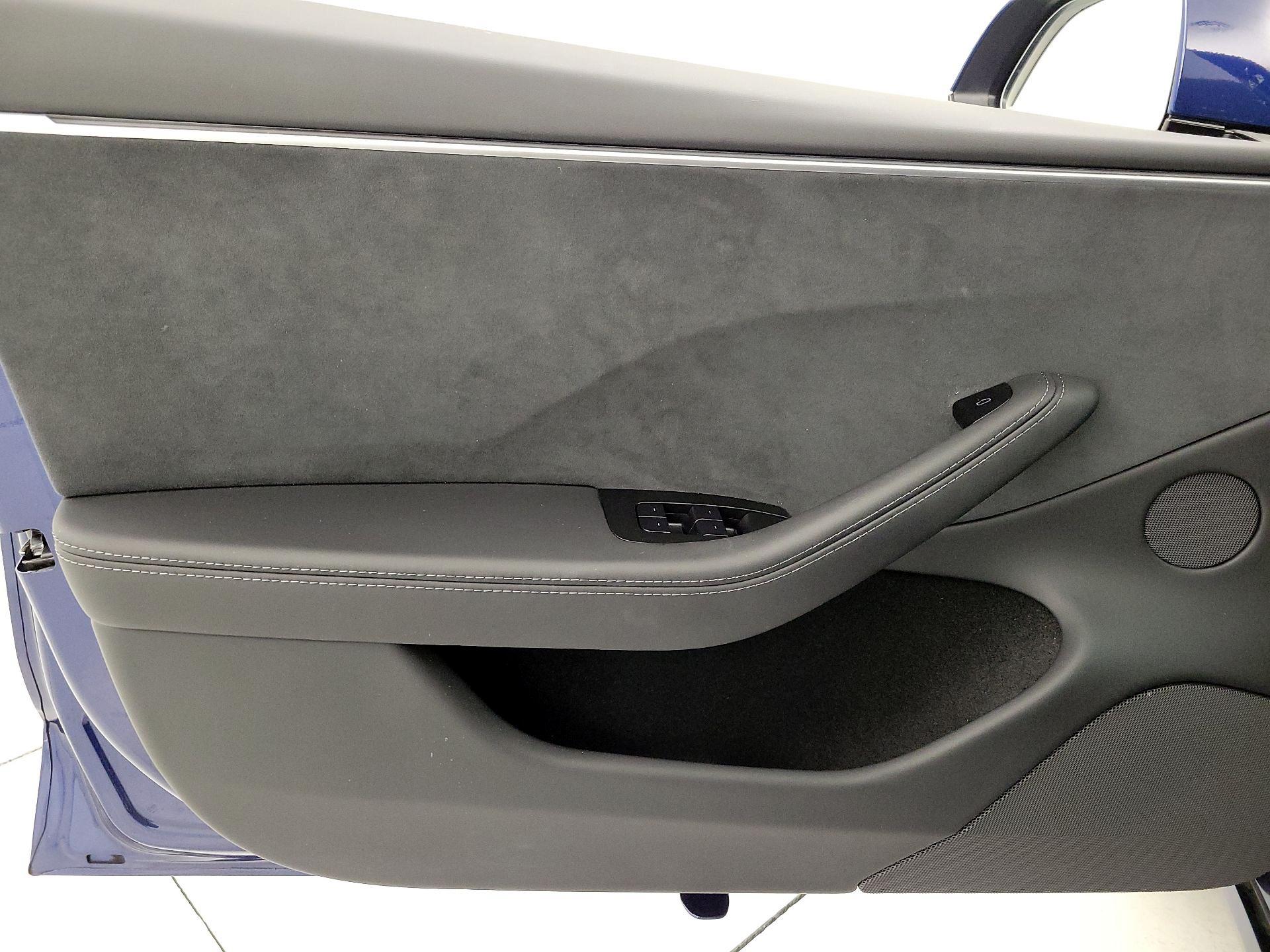 Thumbnail: 2024 Tesla Model 3 - 12
