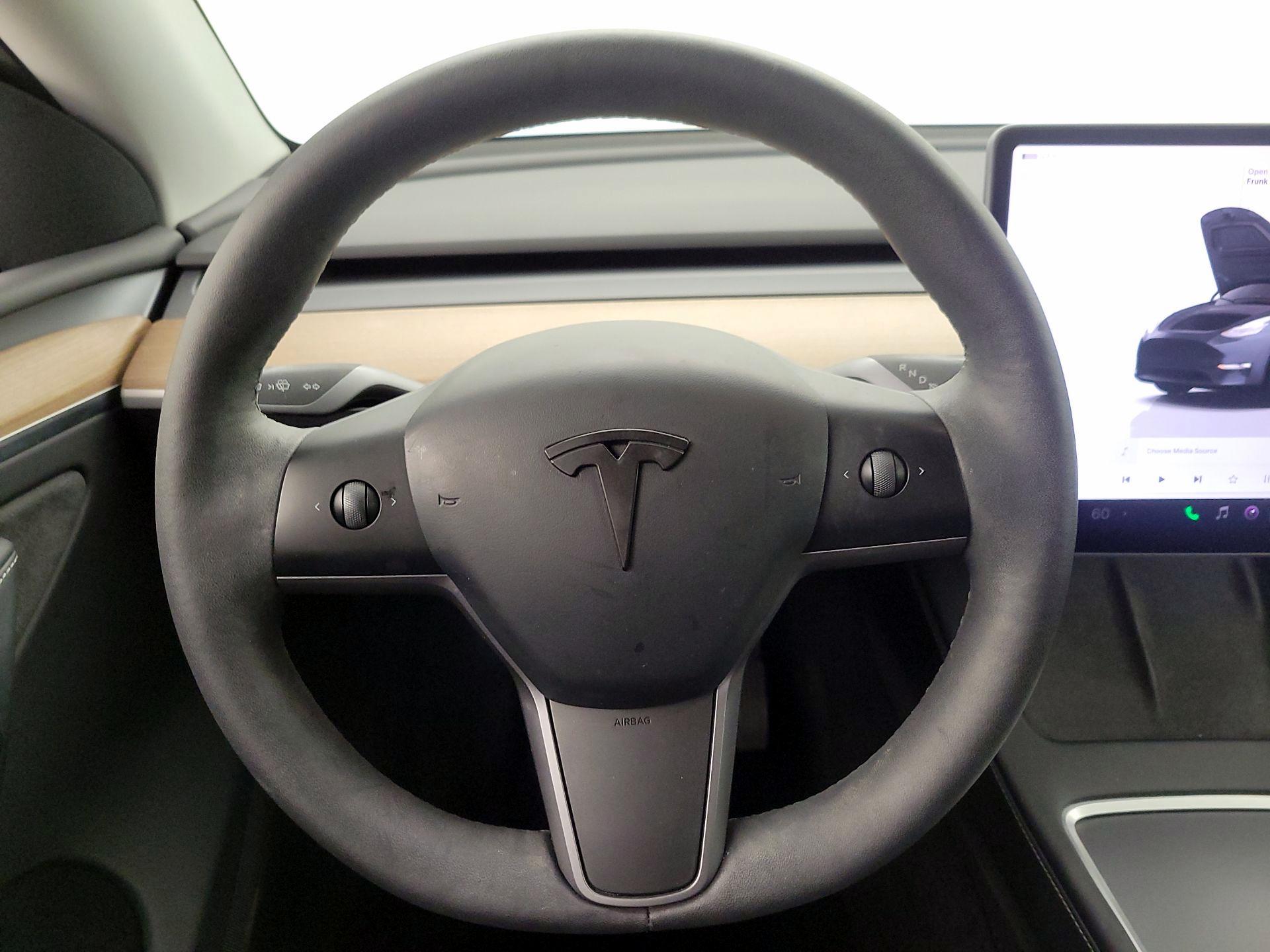 Thumbnail: 2023 Tesla Model Y - 10