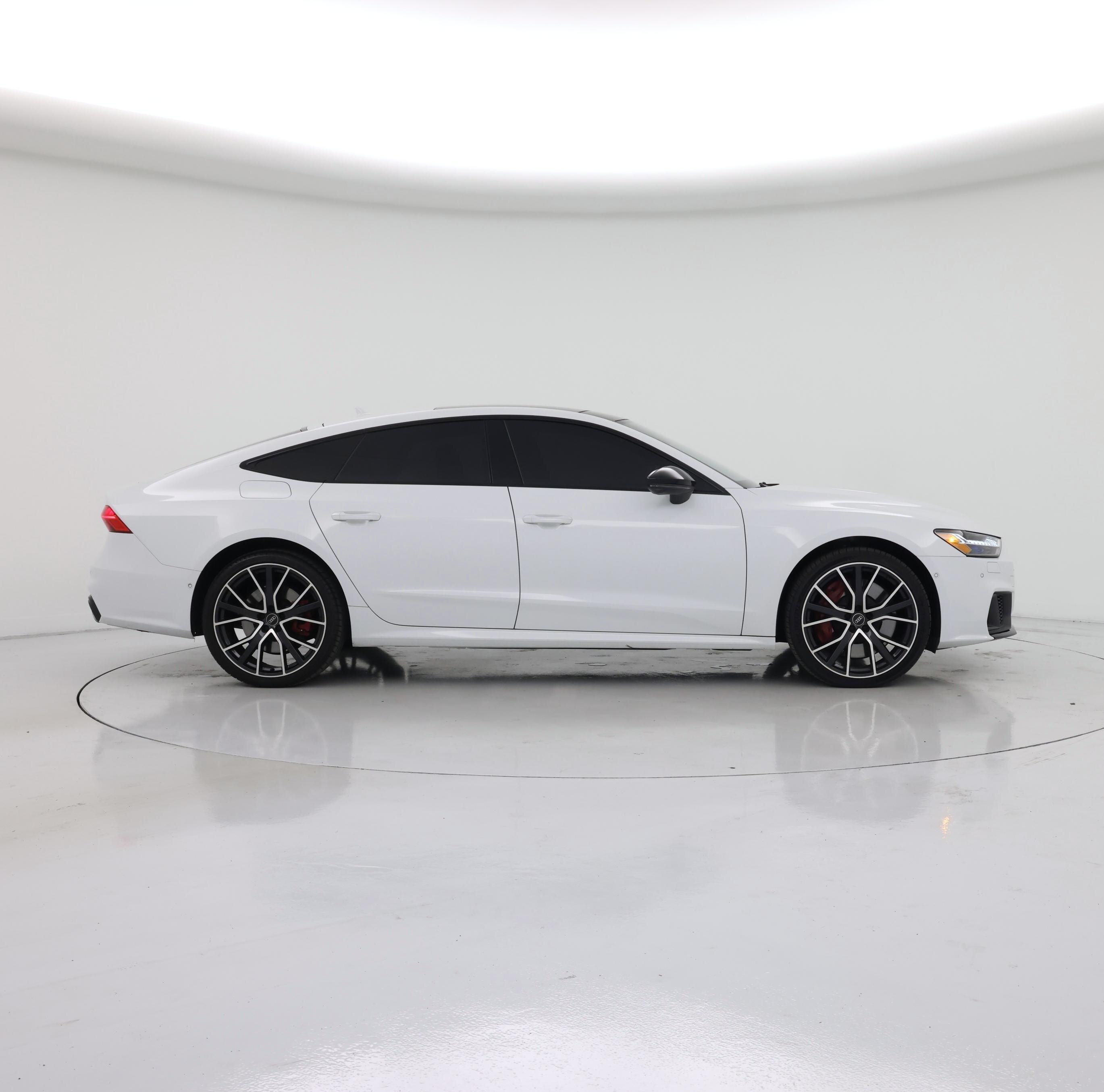 Thumbnail: 2021 Audi S7 - 7