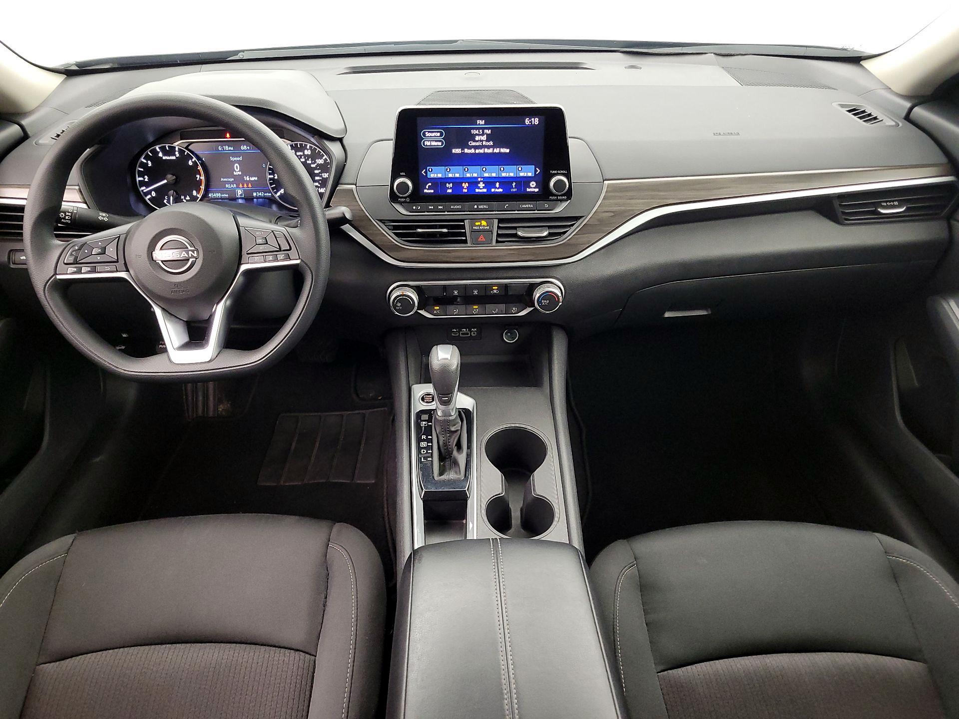Thumbnail: 2025 Nissan Altima - 9