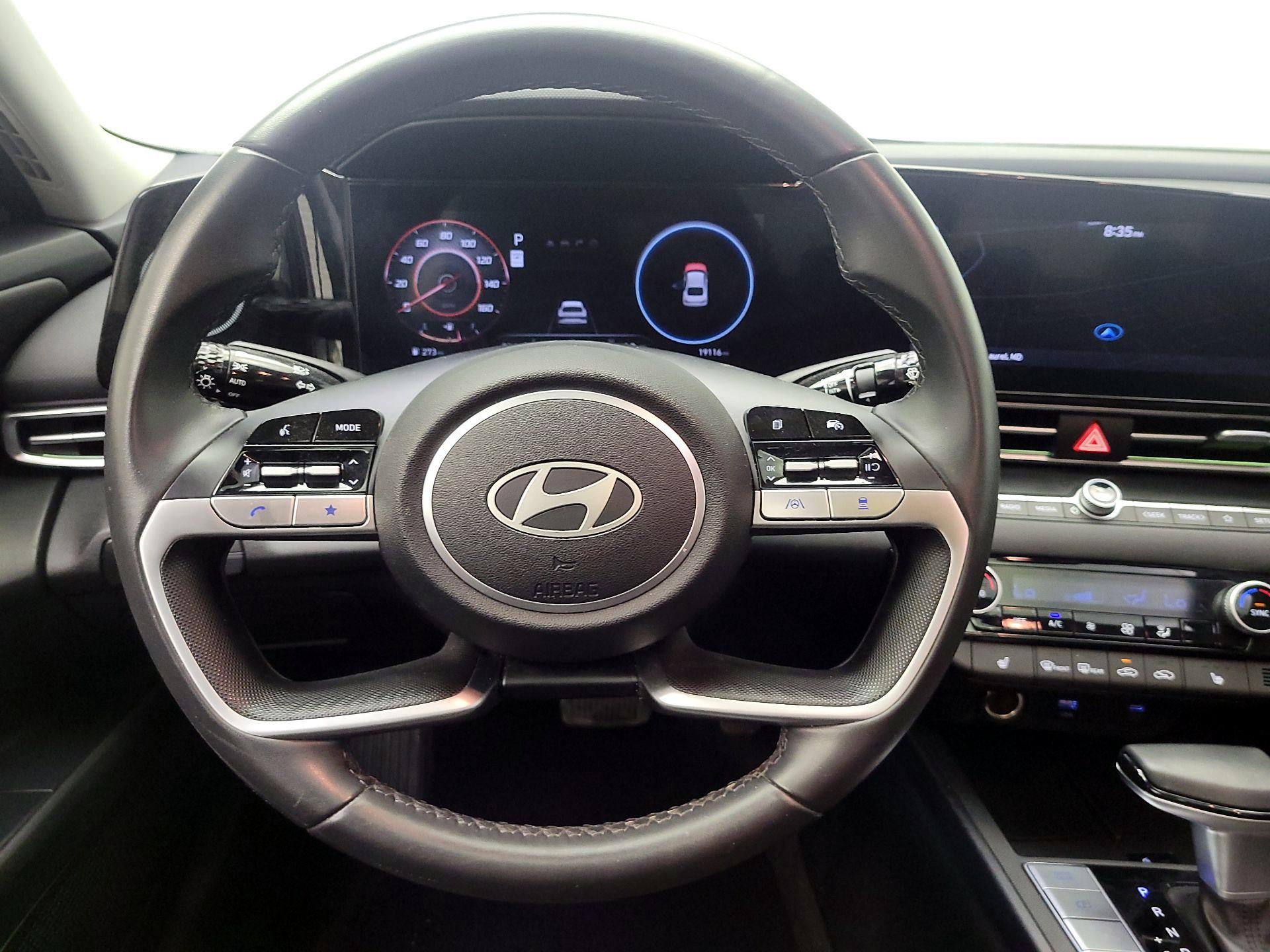 Thumbnail: 2025 Hyundai Elantra - 10