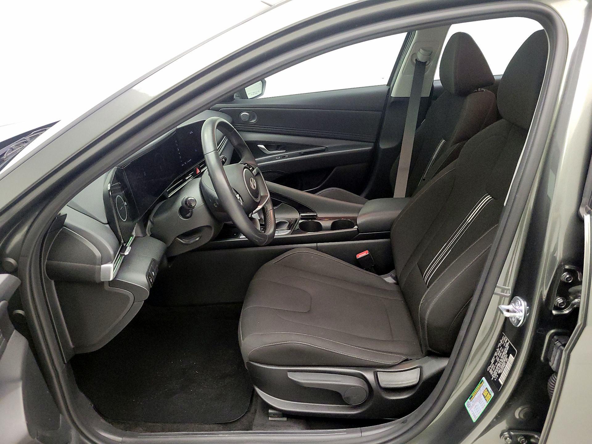 Thumbnail: 2025 Hyundai Elantra - 11