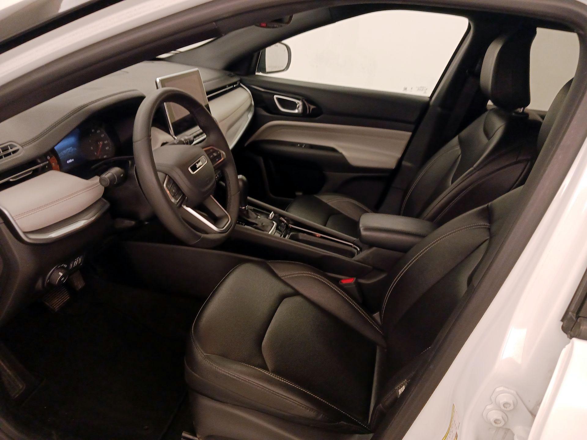 Thumbnail: 2025 Jeep Compass - 11