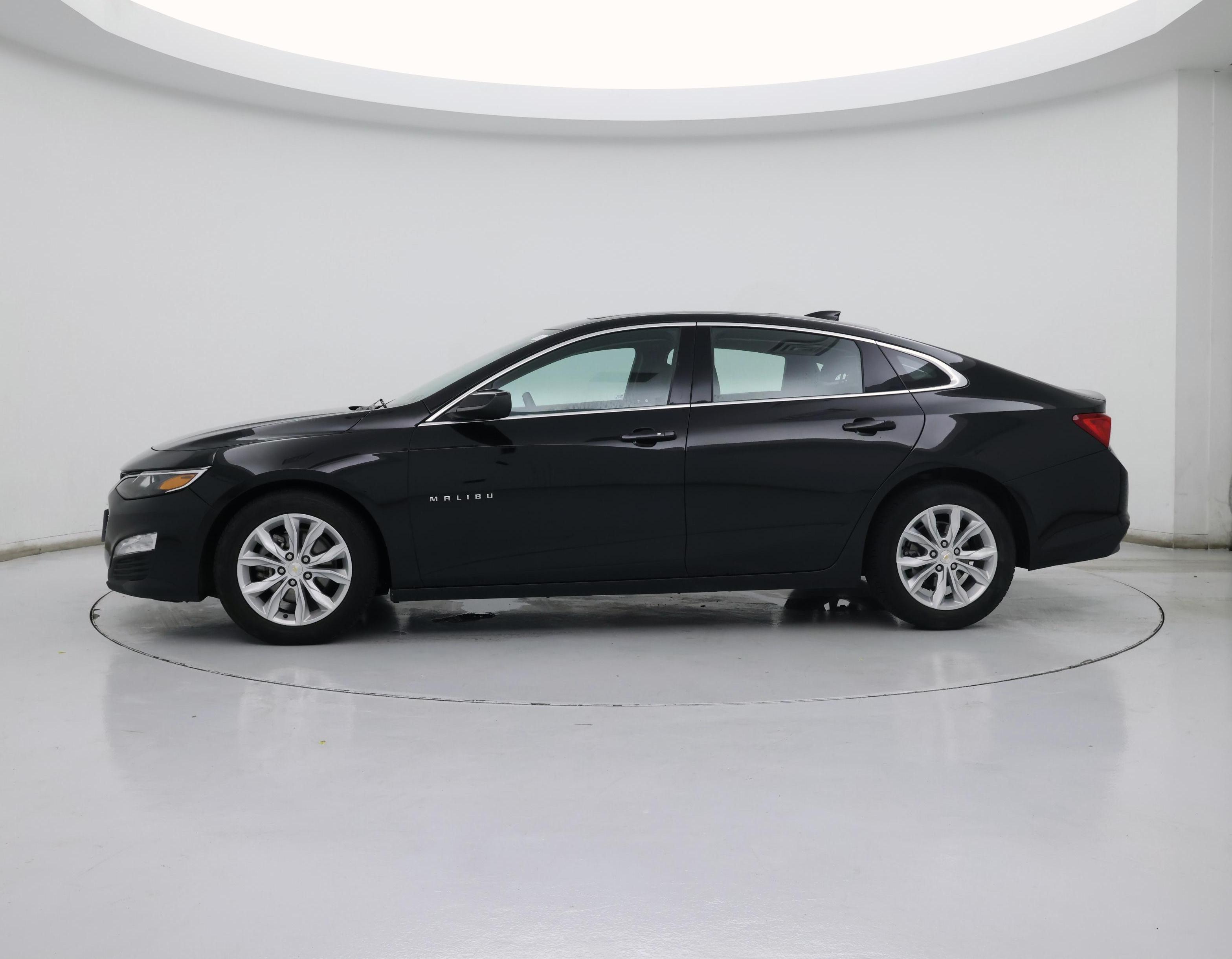 Thumbnail: 2024 Chevrolet Malibu - 3