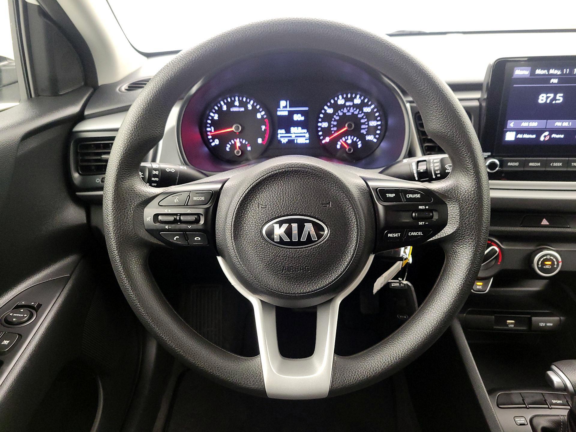 Thumbnail: 2021 Kia Rio - 10