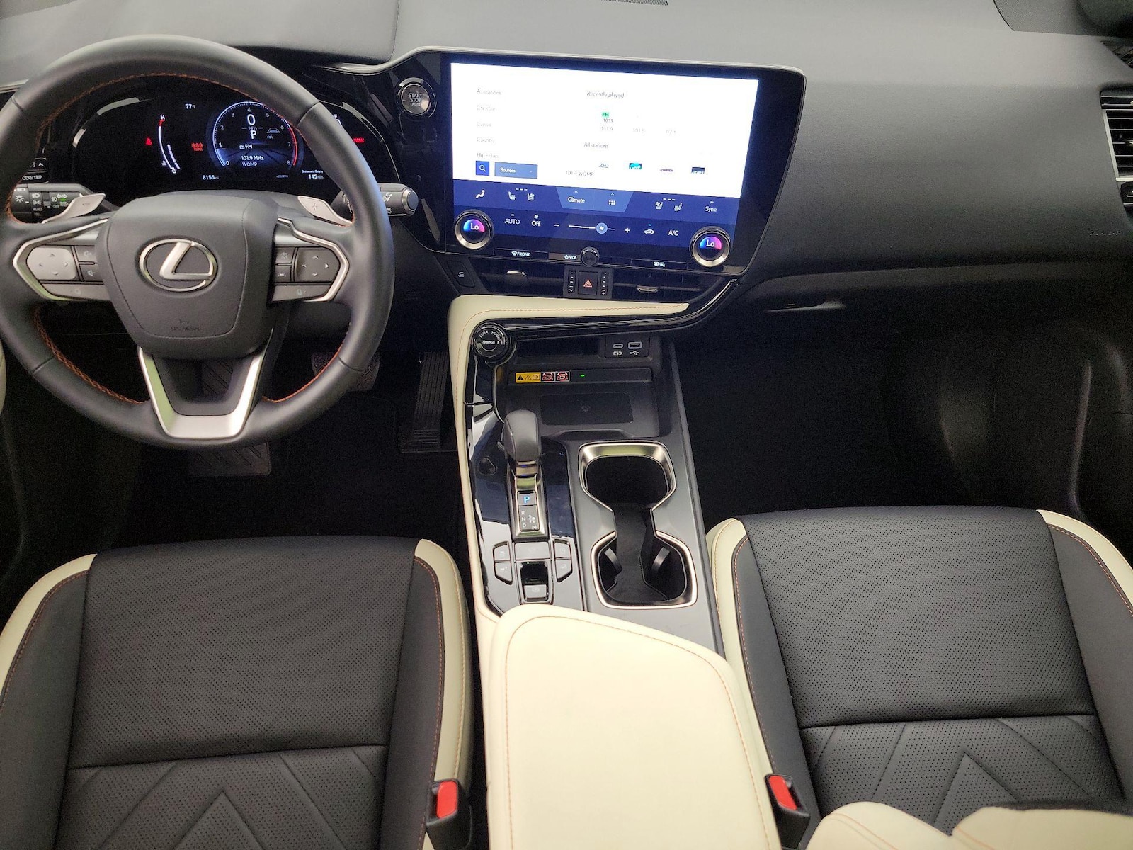 2022 Lexus NX 350 - Photo 10