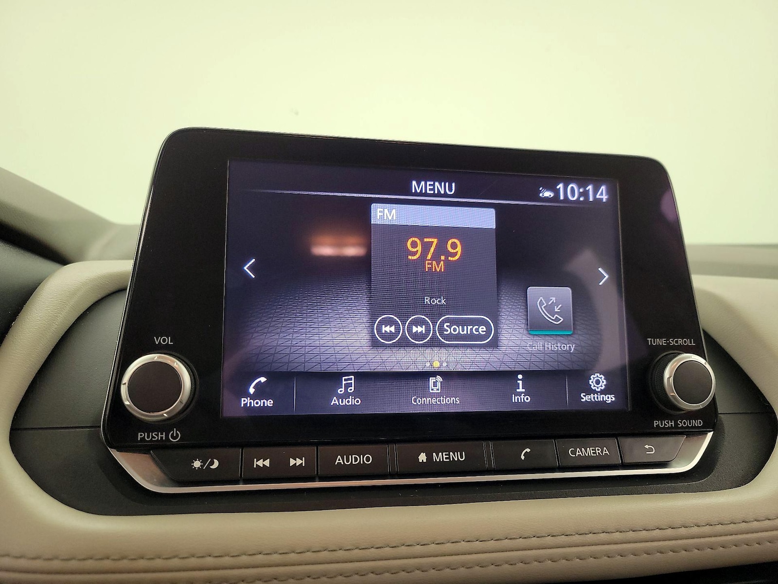 2023 Nissan Rogue SV - Photo 16