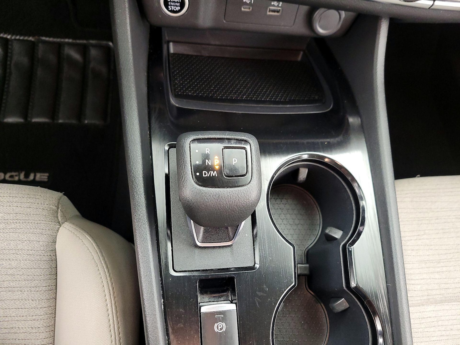 2023 Nissan Rogue SV - Photo 18