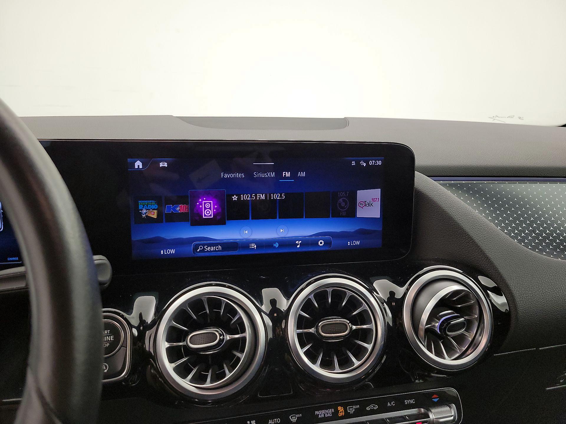 Thumbnail: 2025 Mercedes-Benz GLA - 15