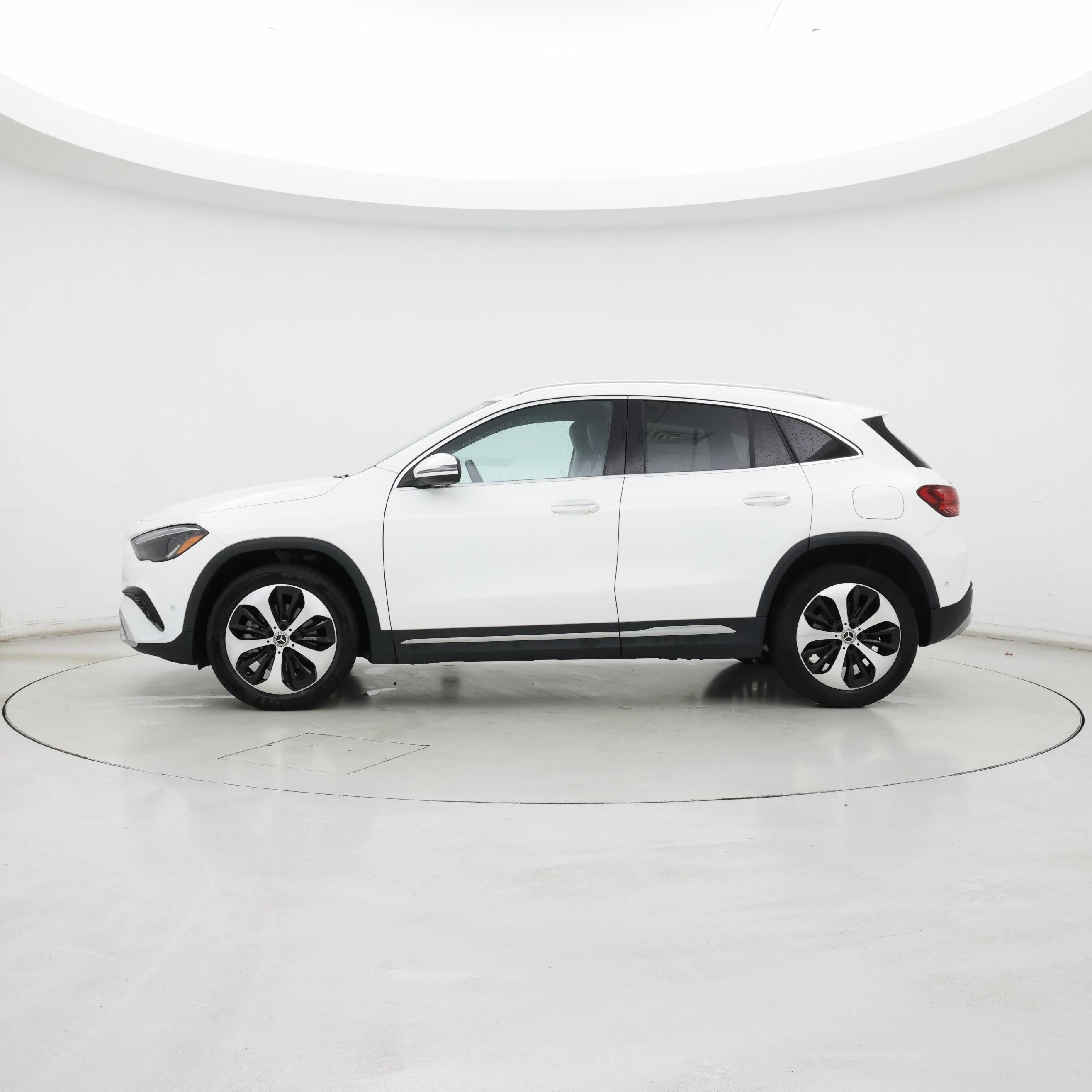 Thumbnail: 2025 Mercedes-Benz GLA - 3