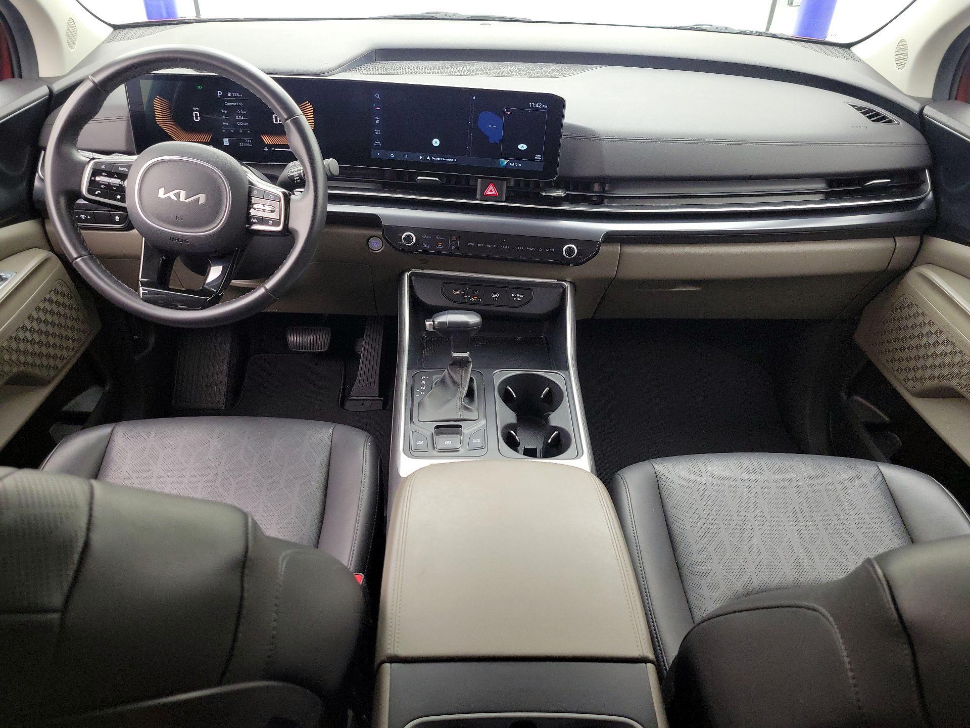 Thumbnail: 2025 Kia Carnival - 9