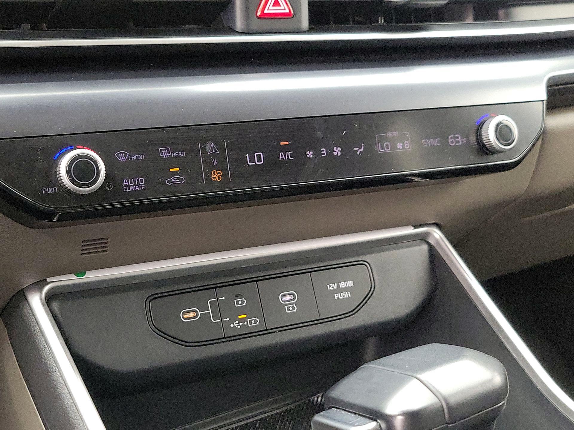 Thumbnail: 2025 Kia Carnival - 17