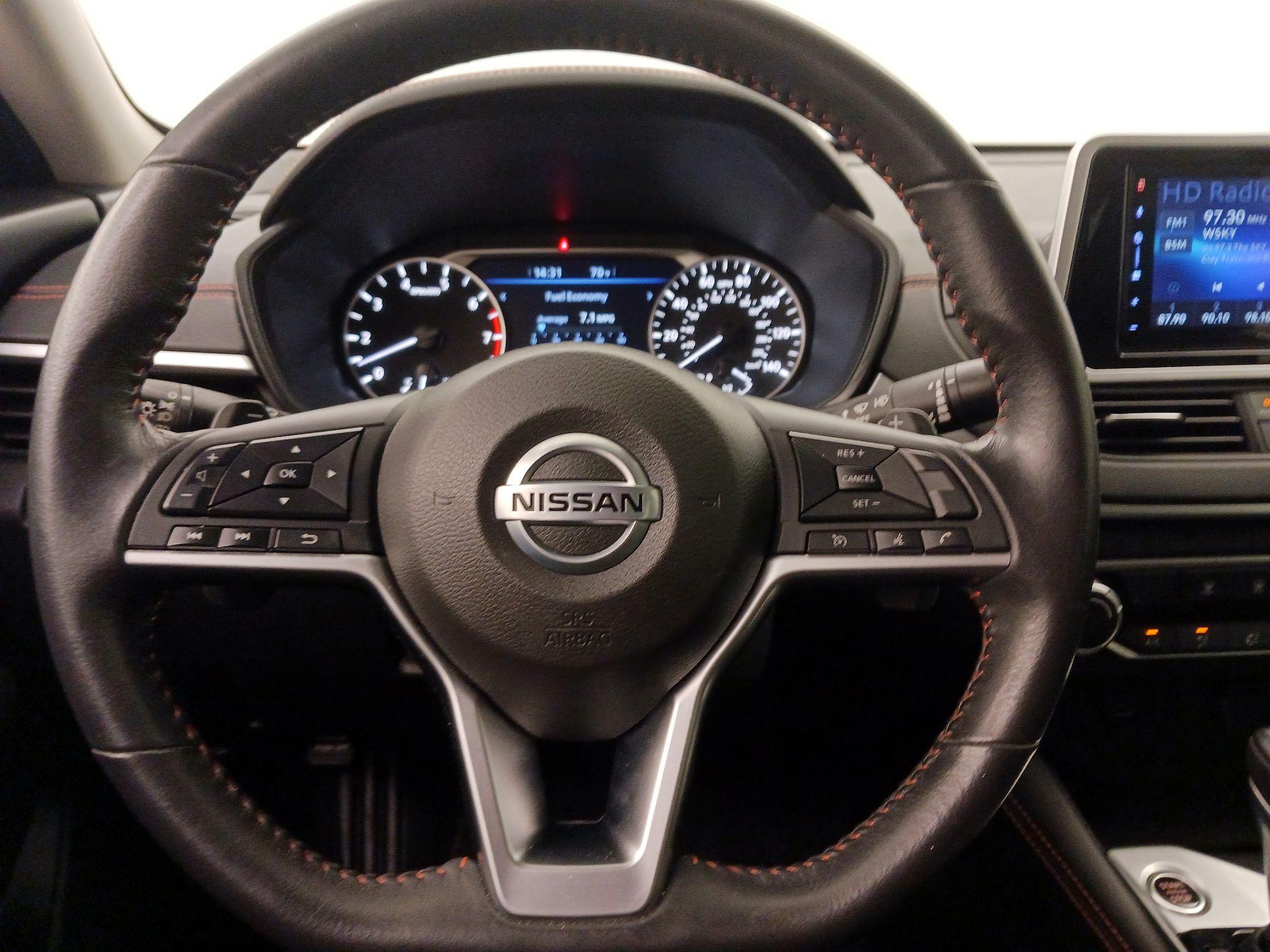 Thumbnail: 2022 Nissan Altima - 10