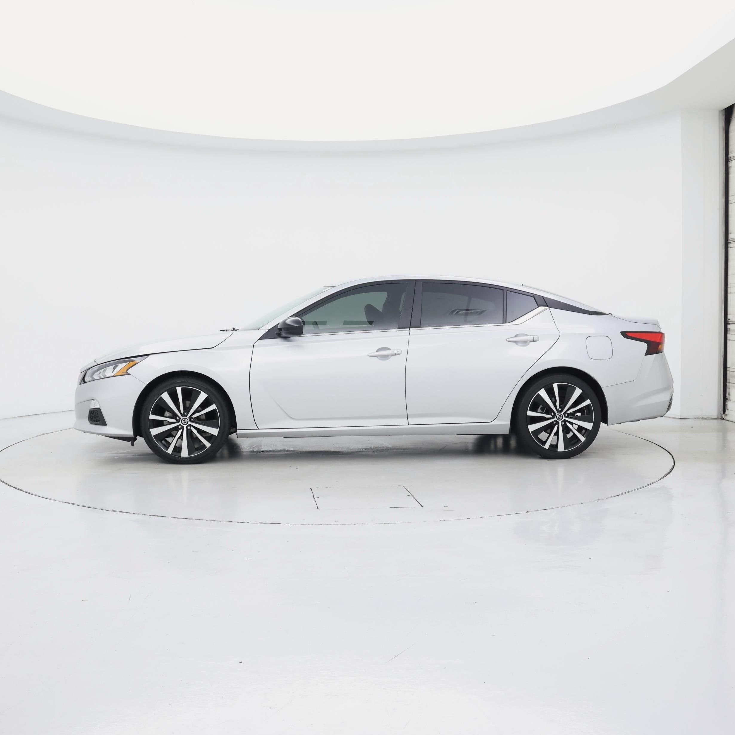 Thumbnail: 2022 Nissan Altima - 3
