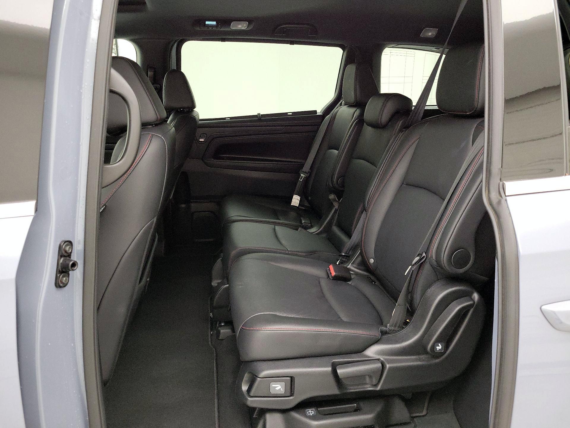 Thumbnail: 2025 Honda Odyssey - 19