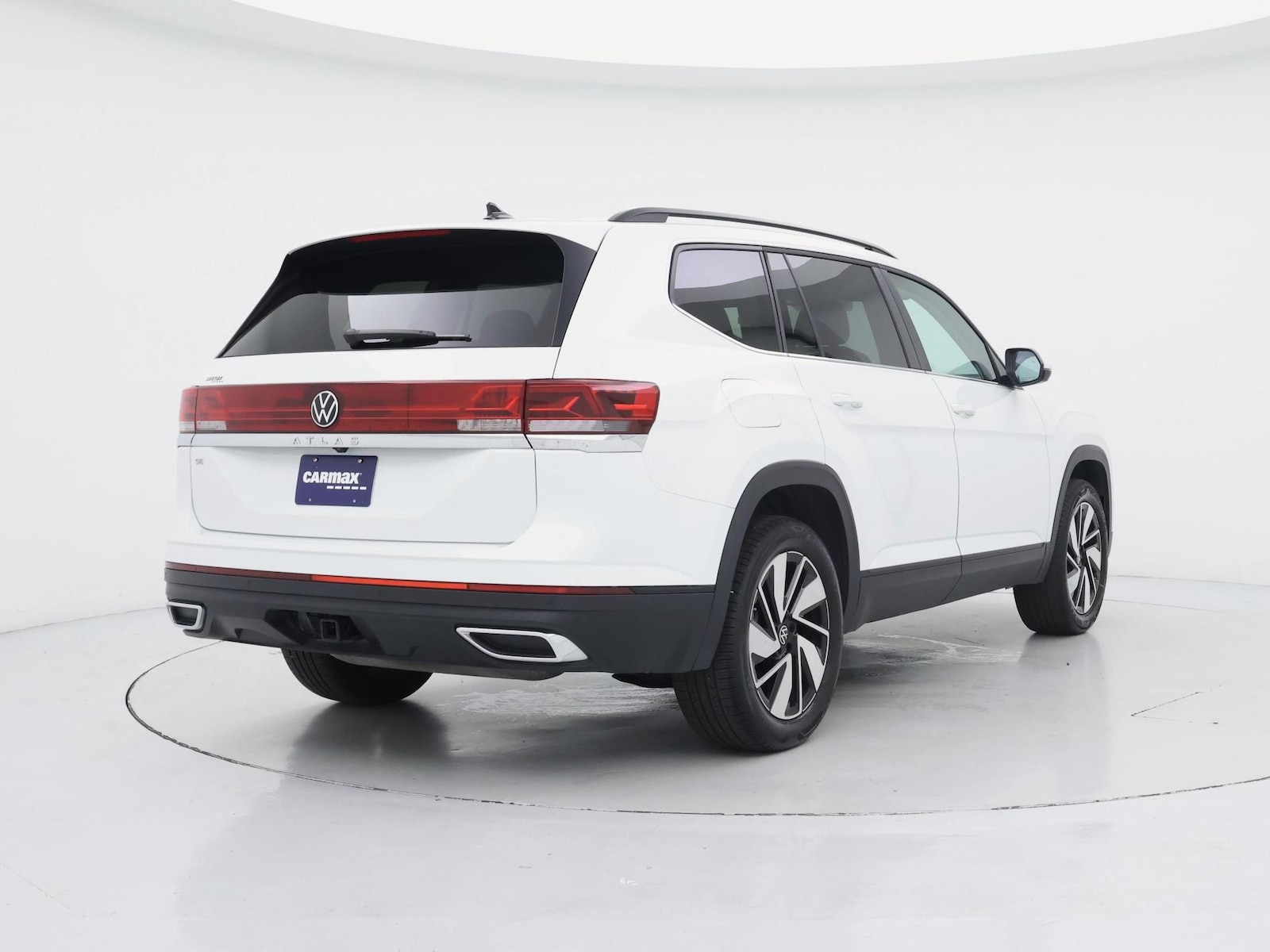 2025 Volkswagen Atlas SE w/Tech - Photo 9