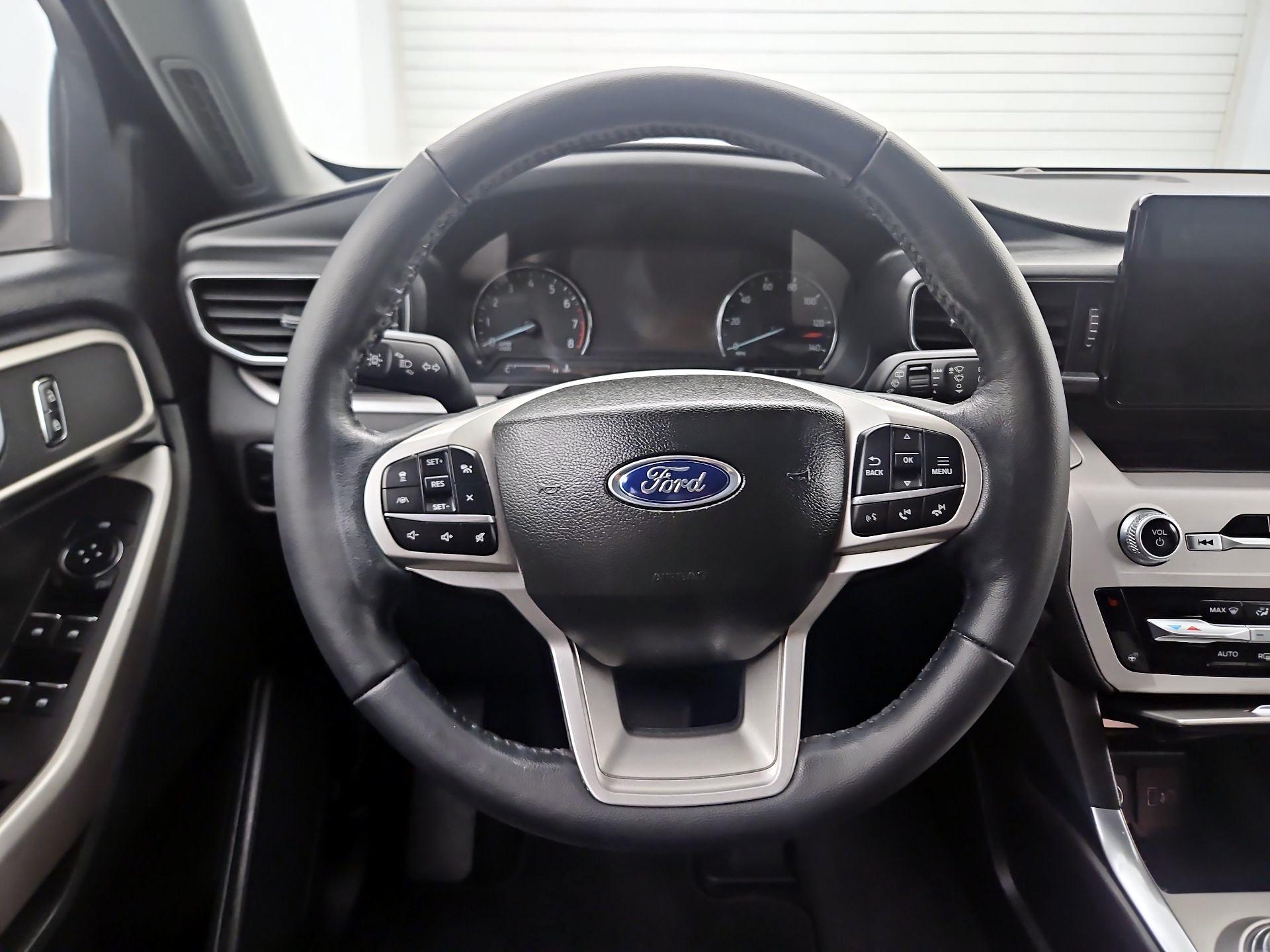 Thumbnail: 2023 Ford Explorer - 10