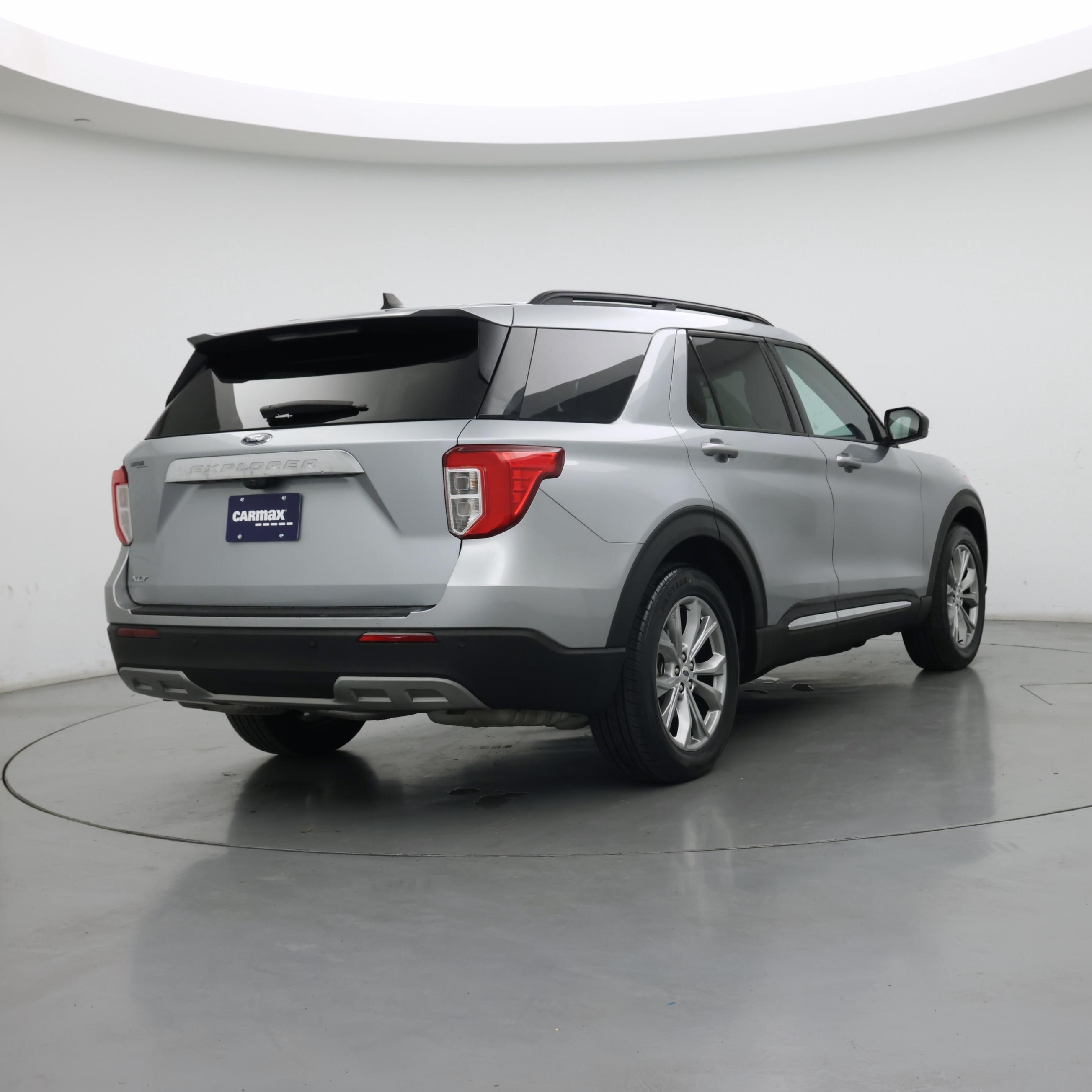 Thumbnail: 2023 Ford Explorer - 8