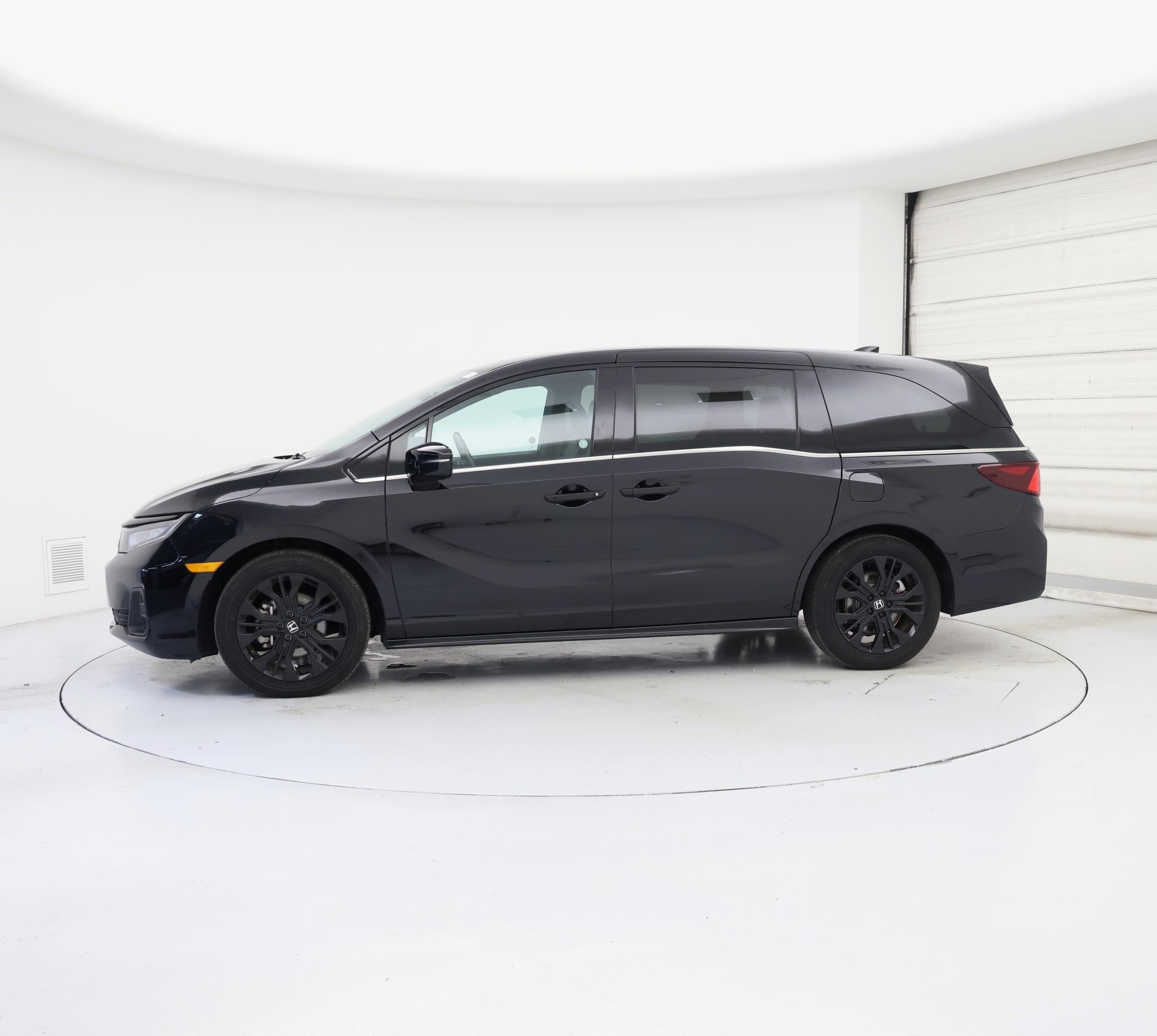 Thumbnail: 2025 Honda Odyssey - 3