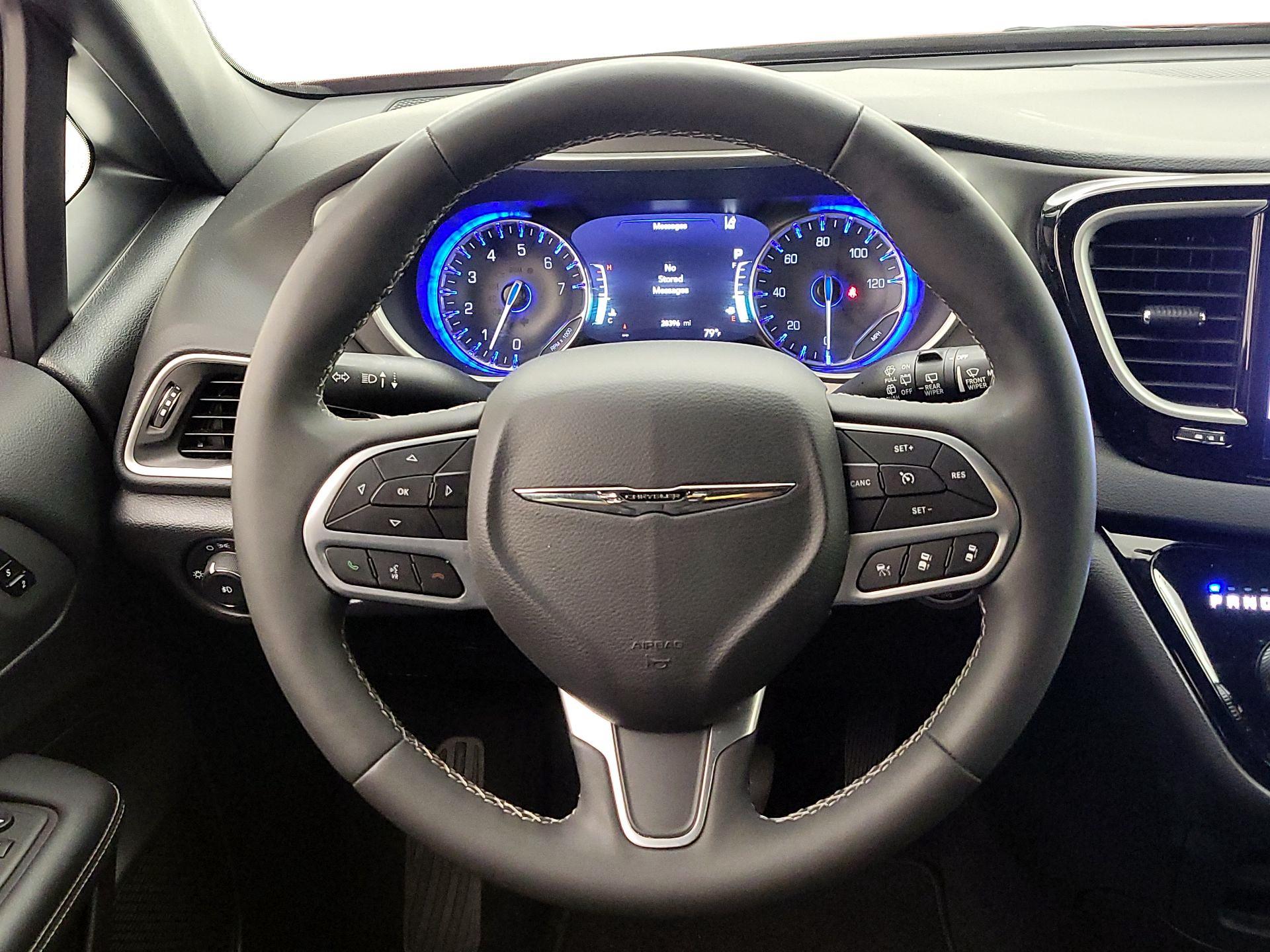 Thumbnail: 2025 Chrysler Pacifica - 10