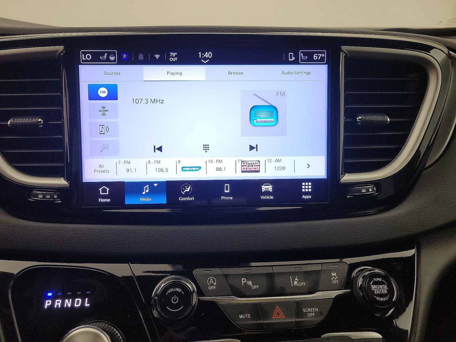 2025 Chrysler Pacifica Select - Photo 16